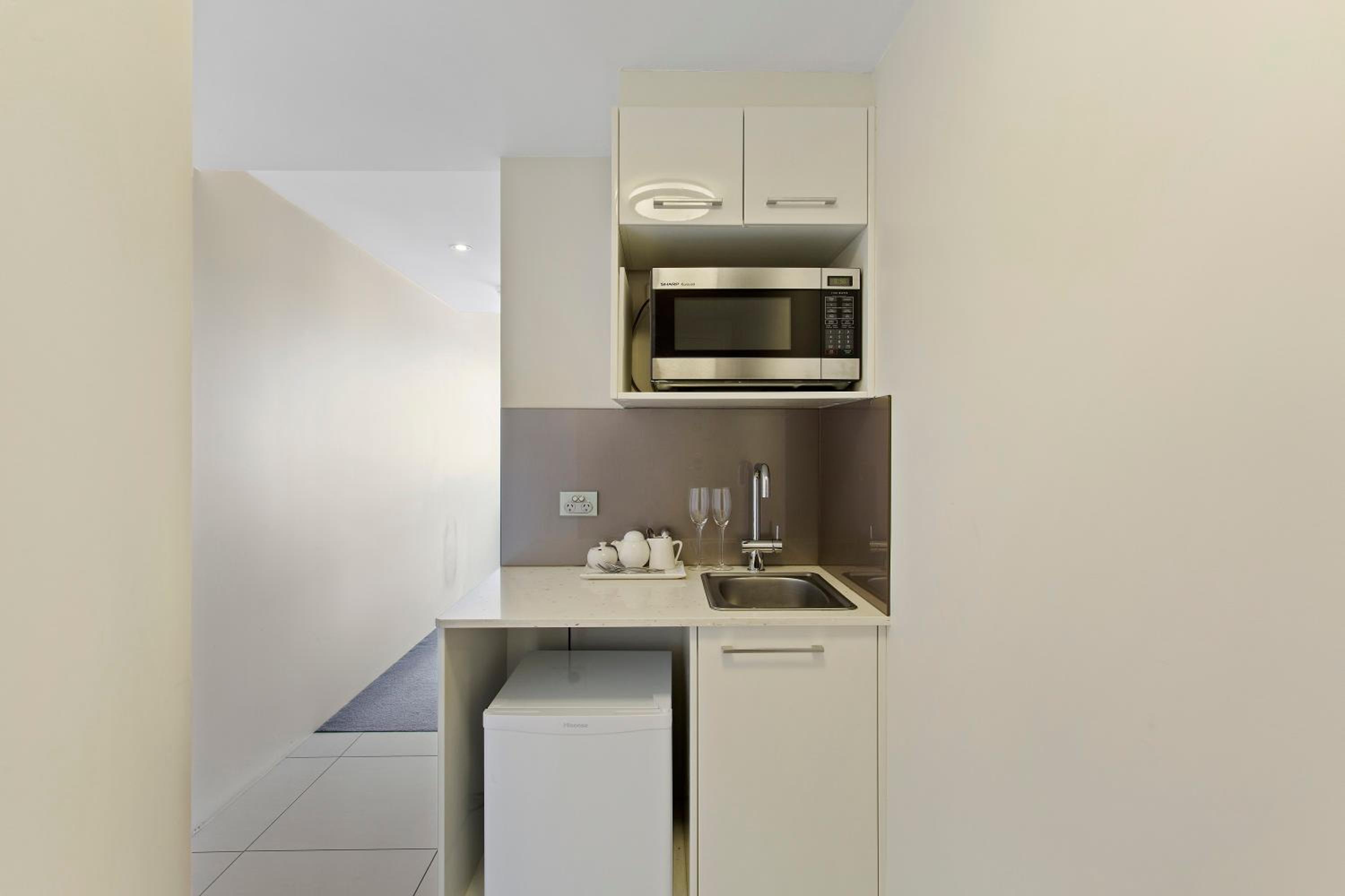 Rockhampton Vacations - CBD Executive Apartments - Property Image 7