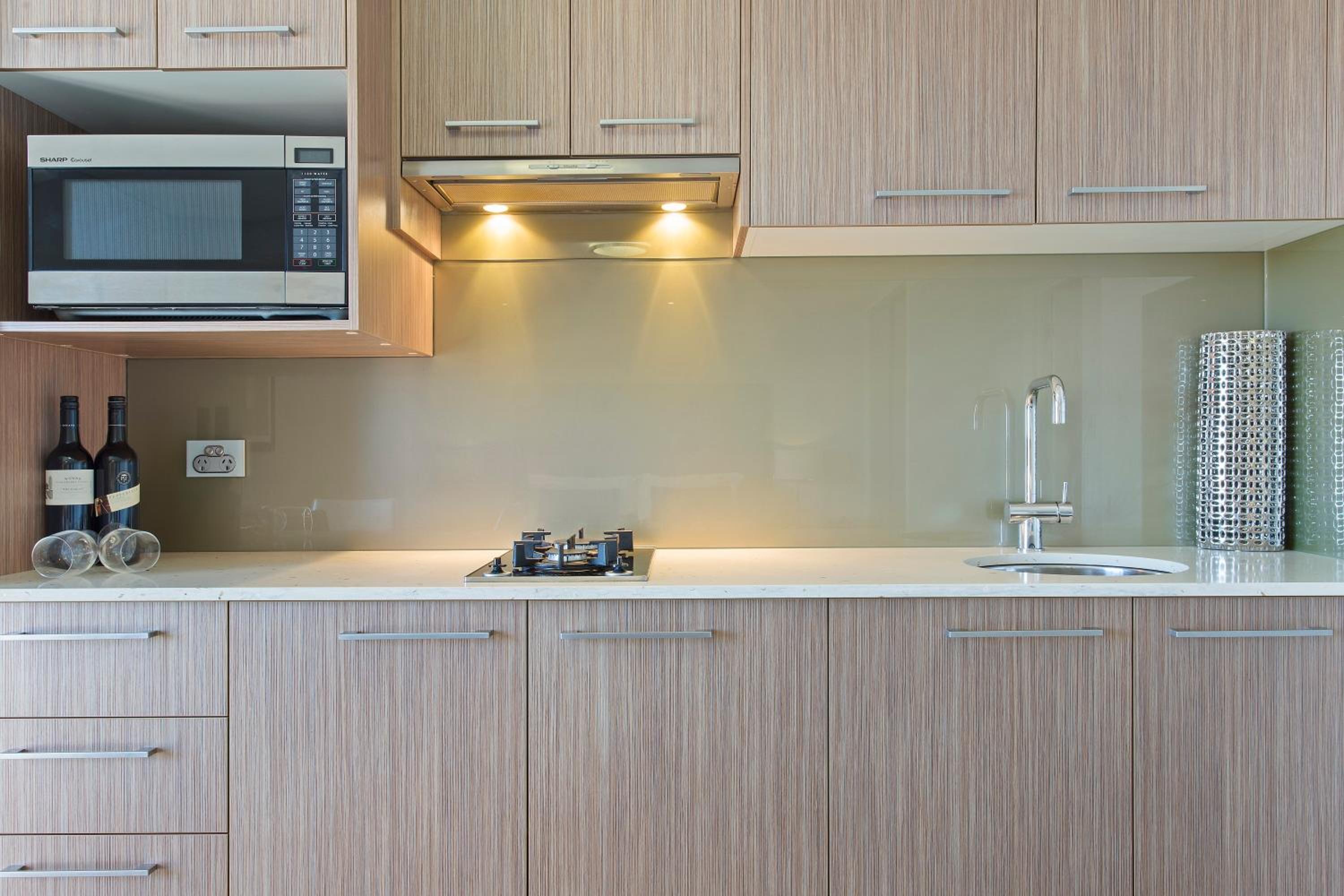 Rockhampton Vacations - CBD Executive Apartments - Property Image 8