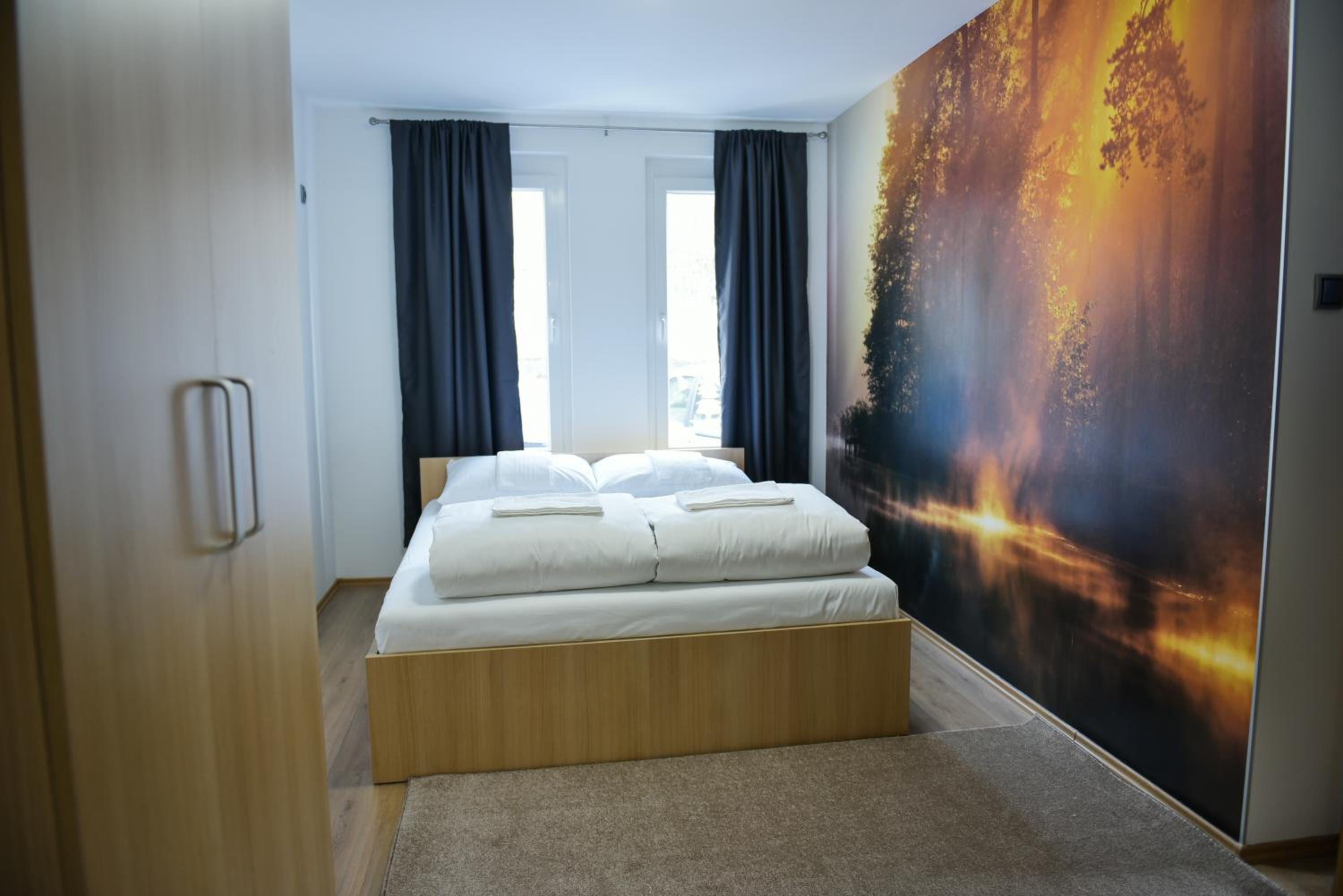 Motel Alibi