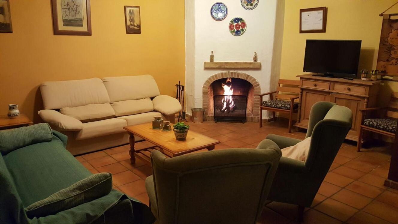 Casa Fuente De La Argamasa view 2