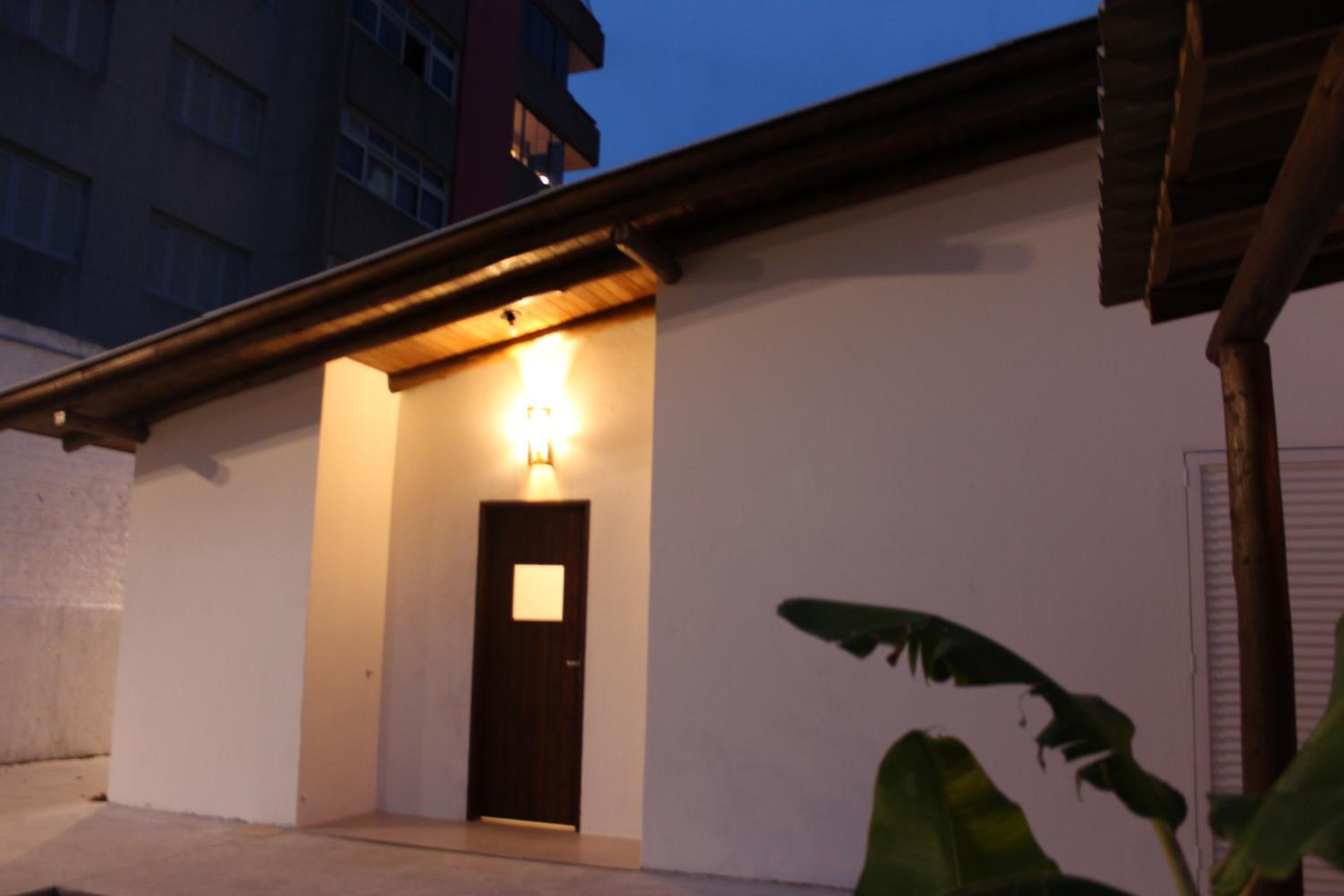 Casa Larrosa