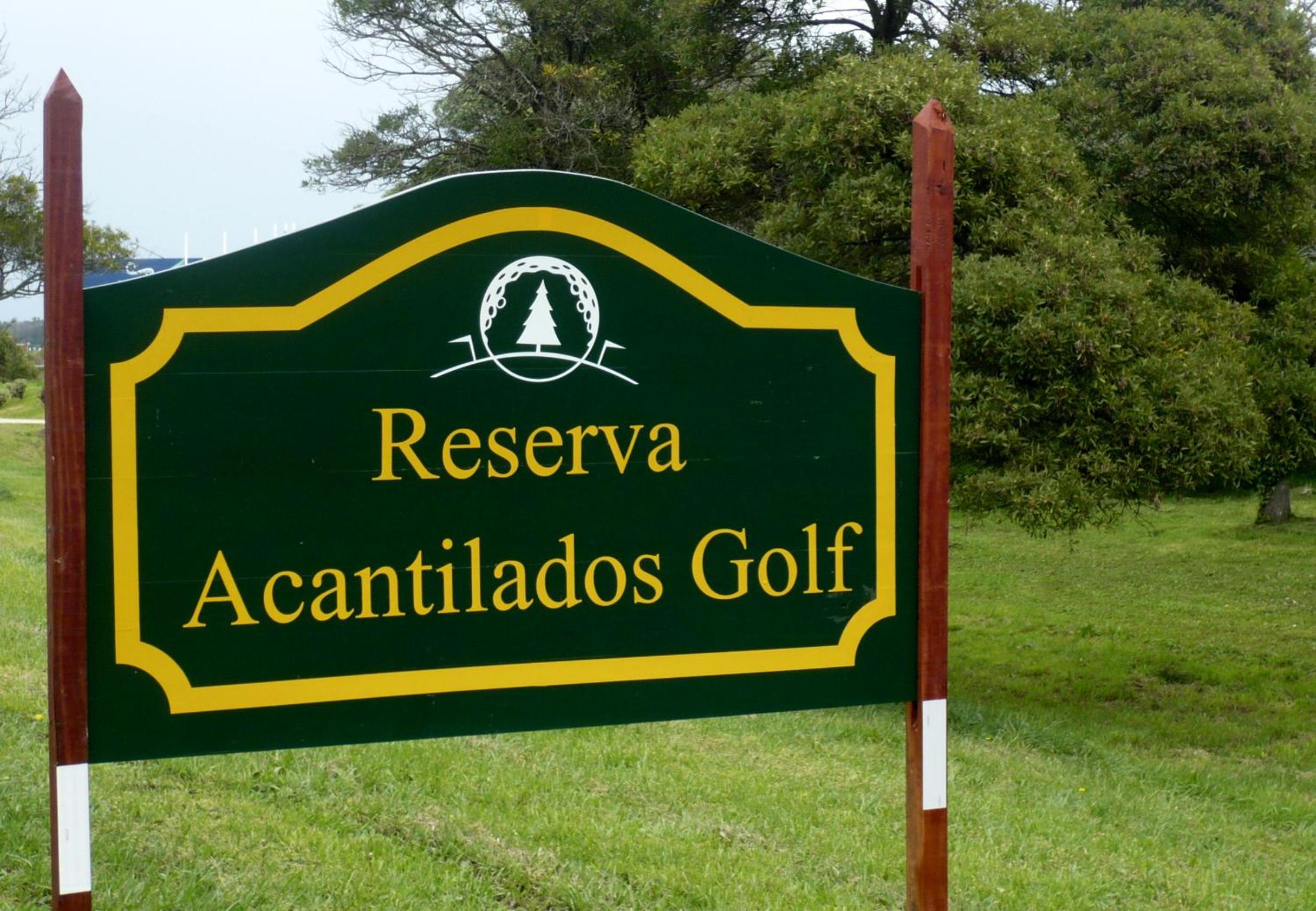 Posta Chimango, Cabañas frente al Golf Los Acantilados