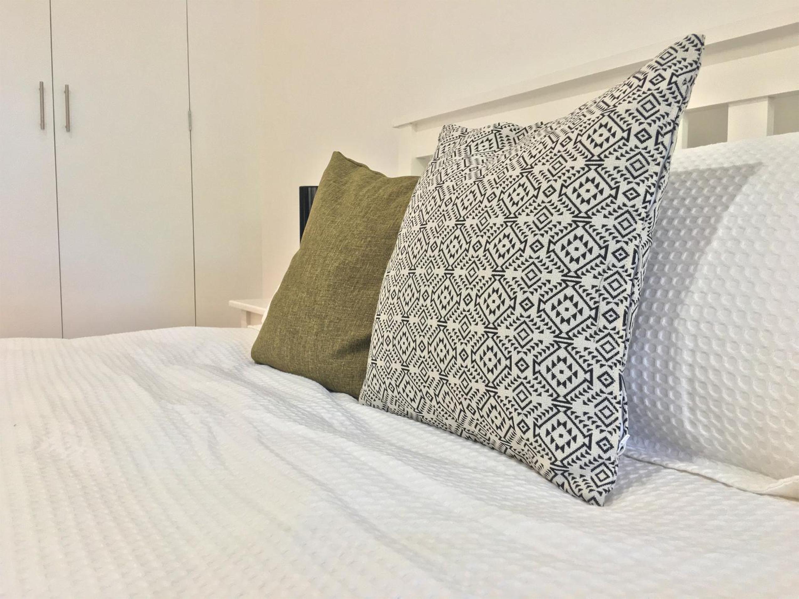 Bed & Sleeping Area
