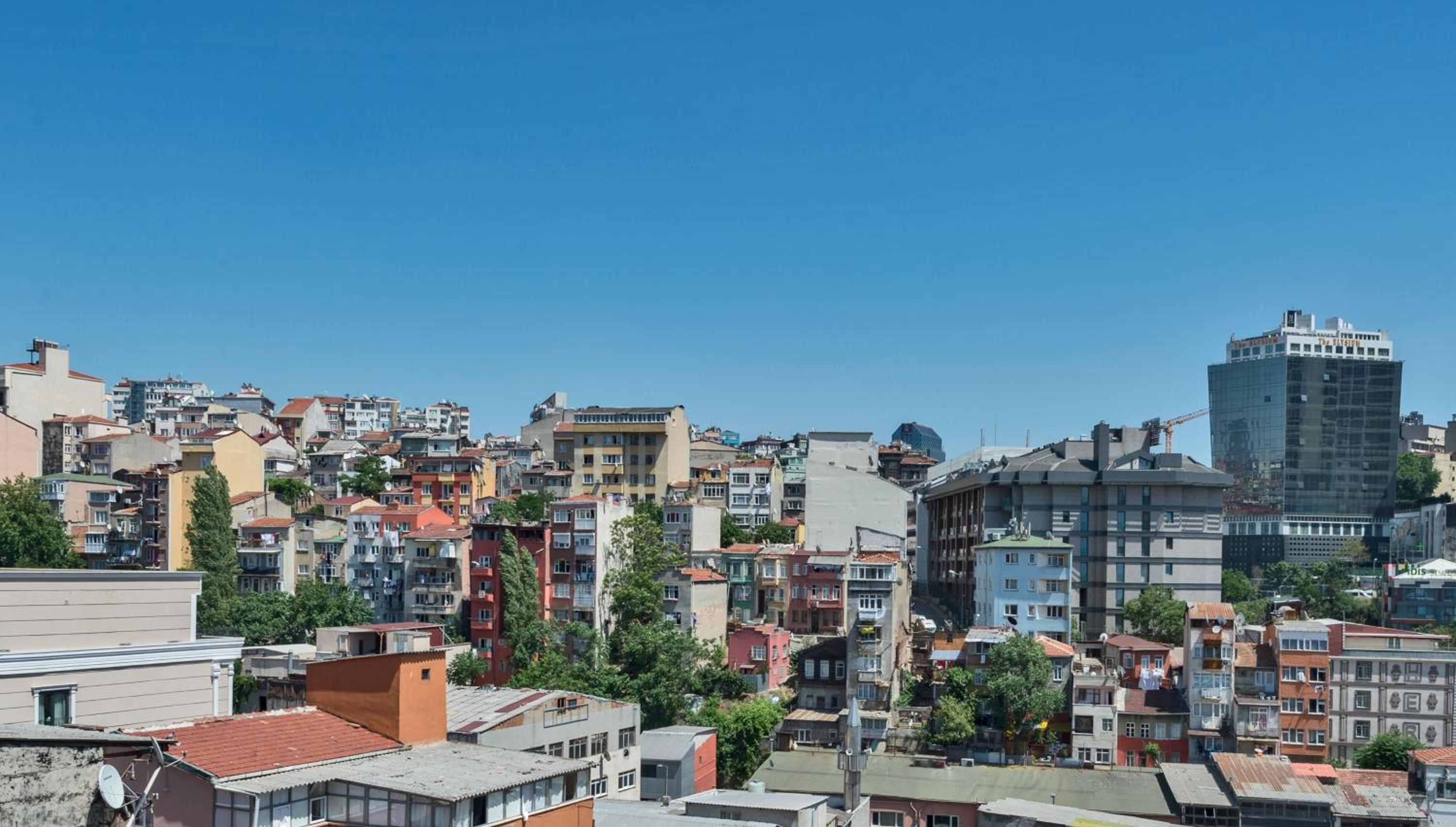 Gen Suites - Image 6