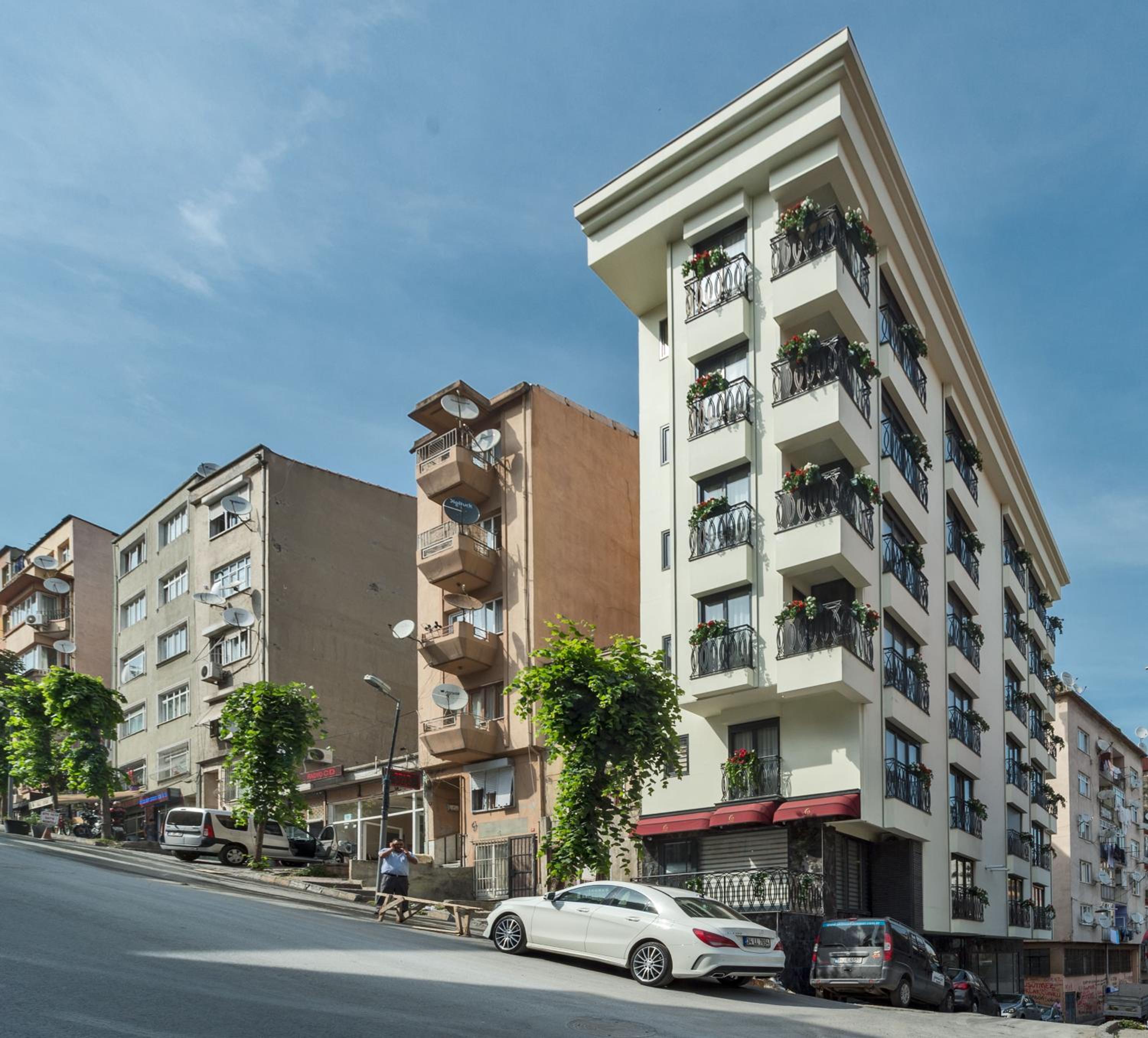 Gen Suites - Image 76