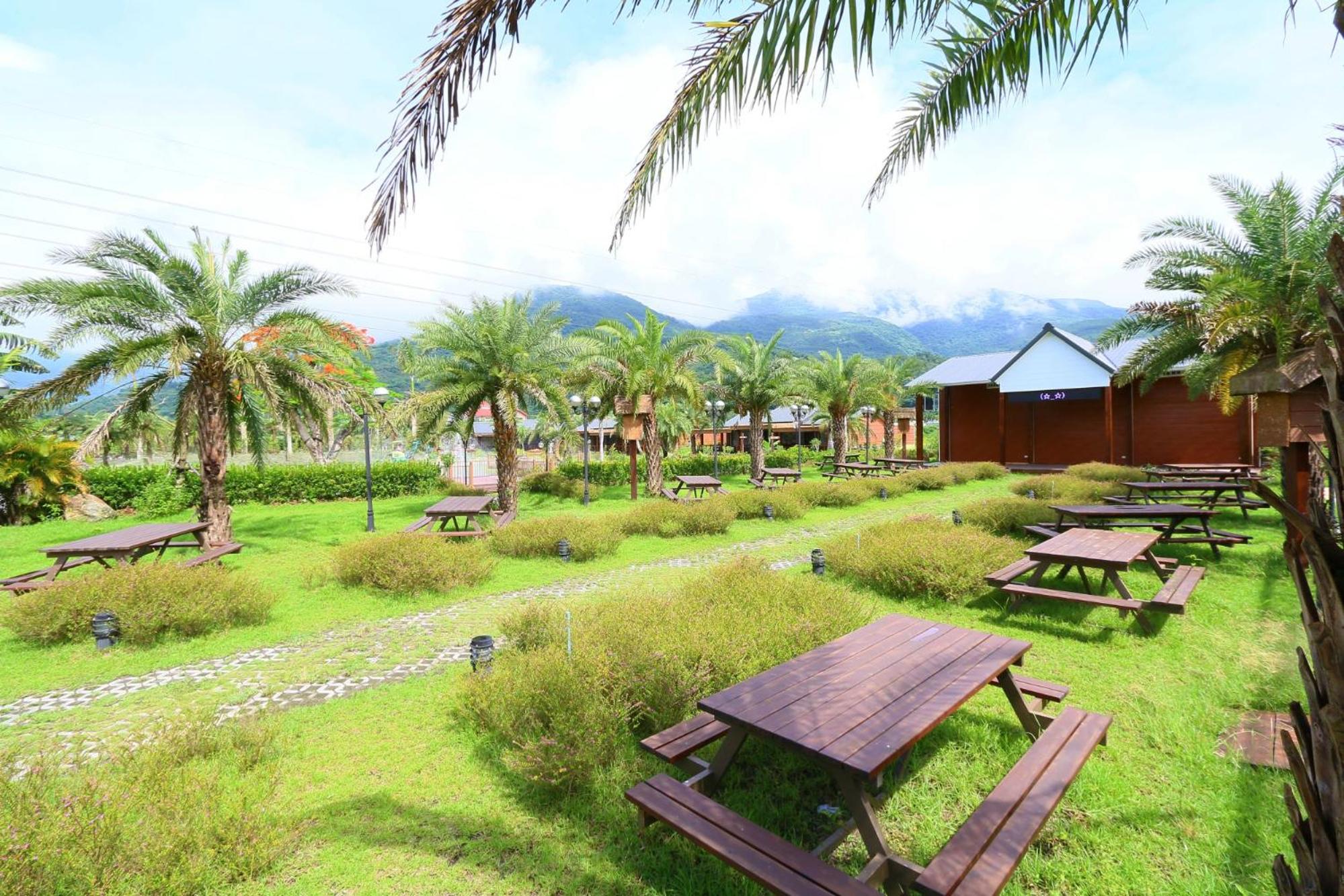 Ruisui Palm Lakes B&B