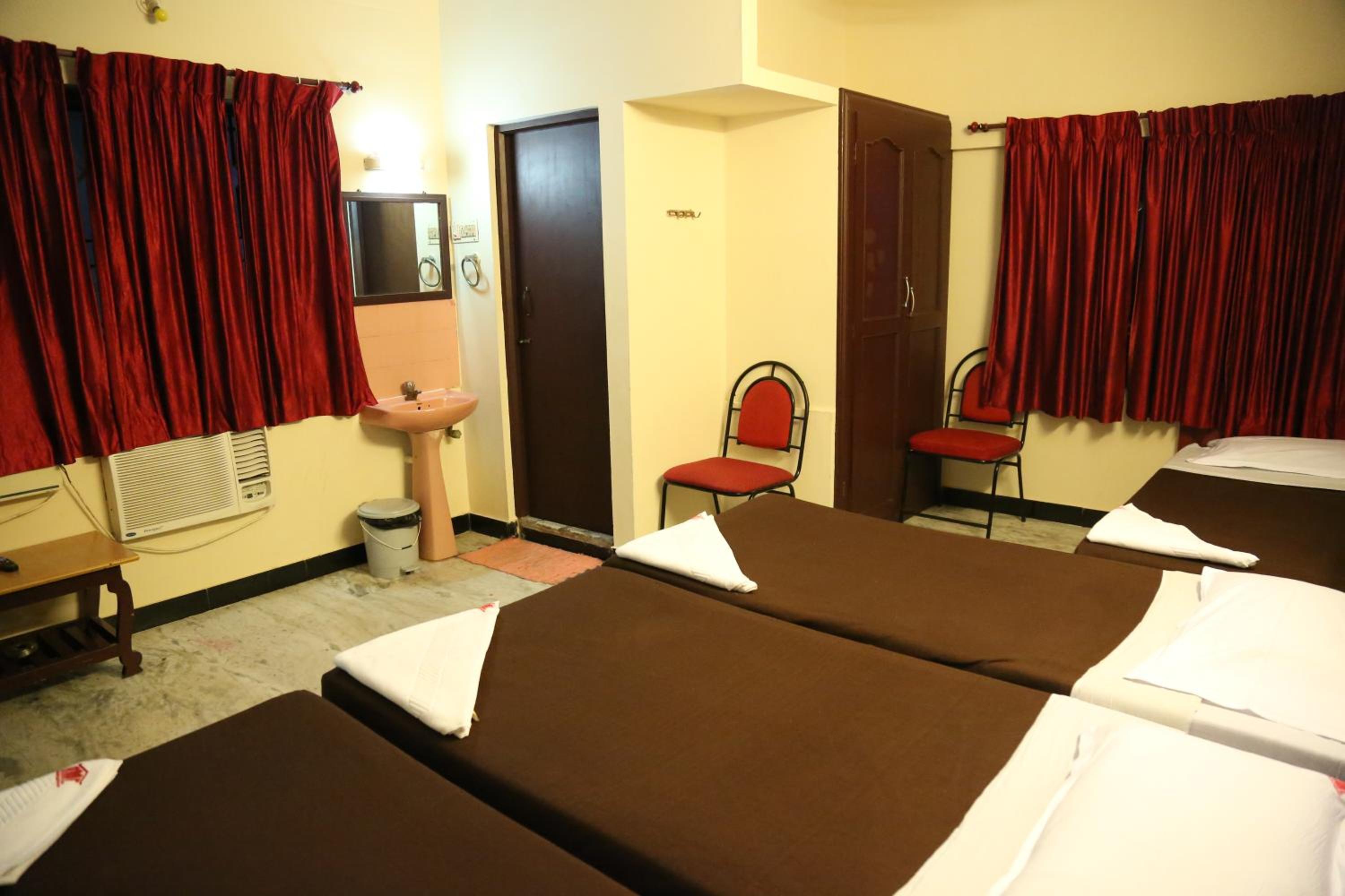 Rmc travellers inn view 2