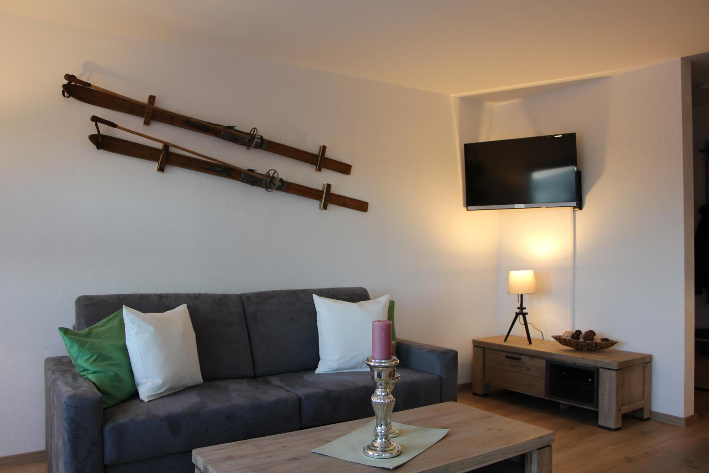 Welcome in - Ferienwohnung met eigen parkeerplaats, gelegen aan de skilift en bikepark, fiets- en skiberging view 4