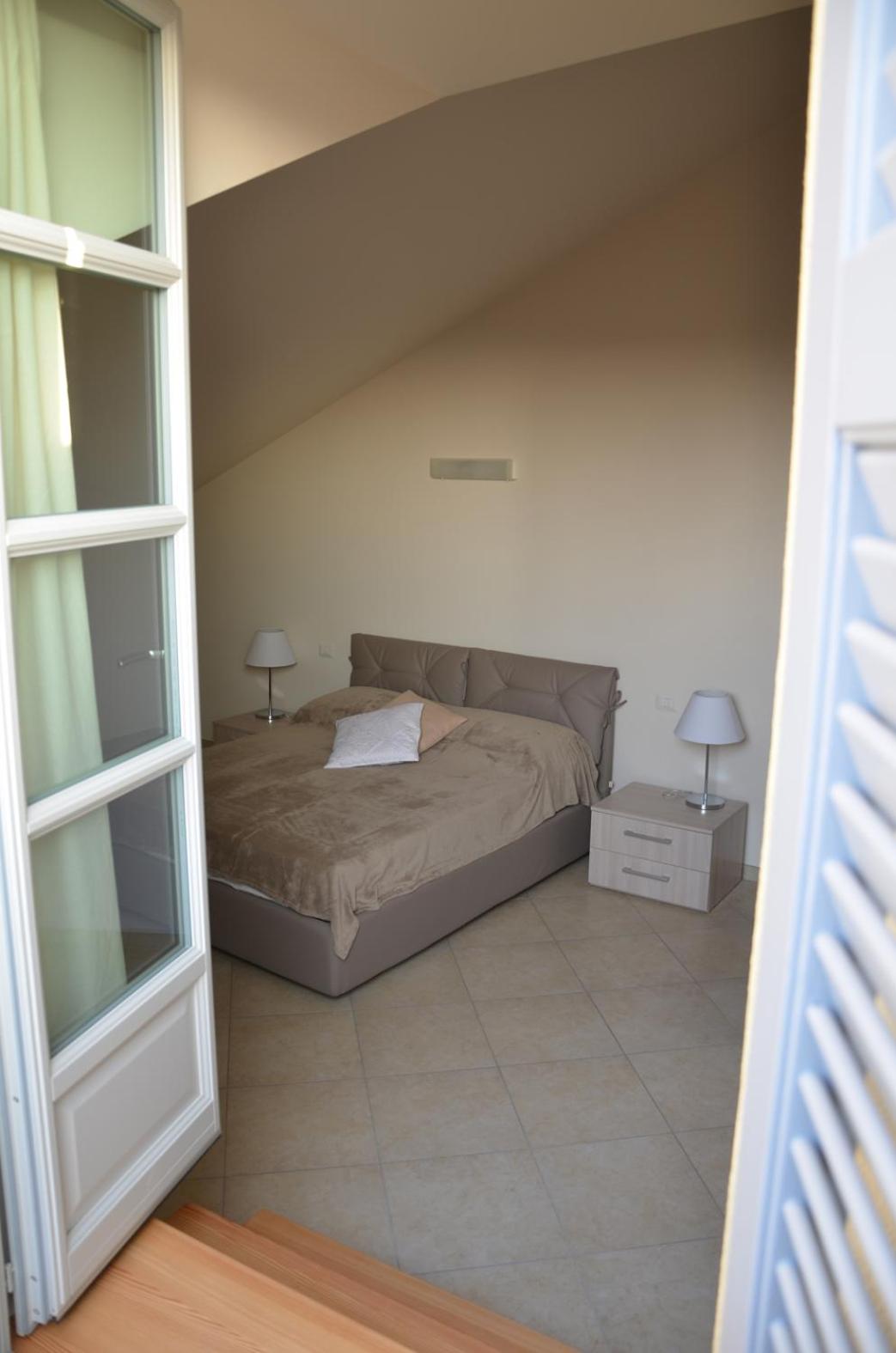 Monteverde Apartments