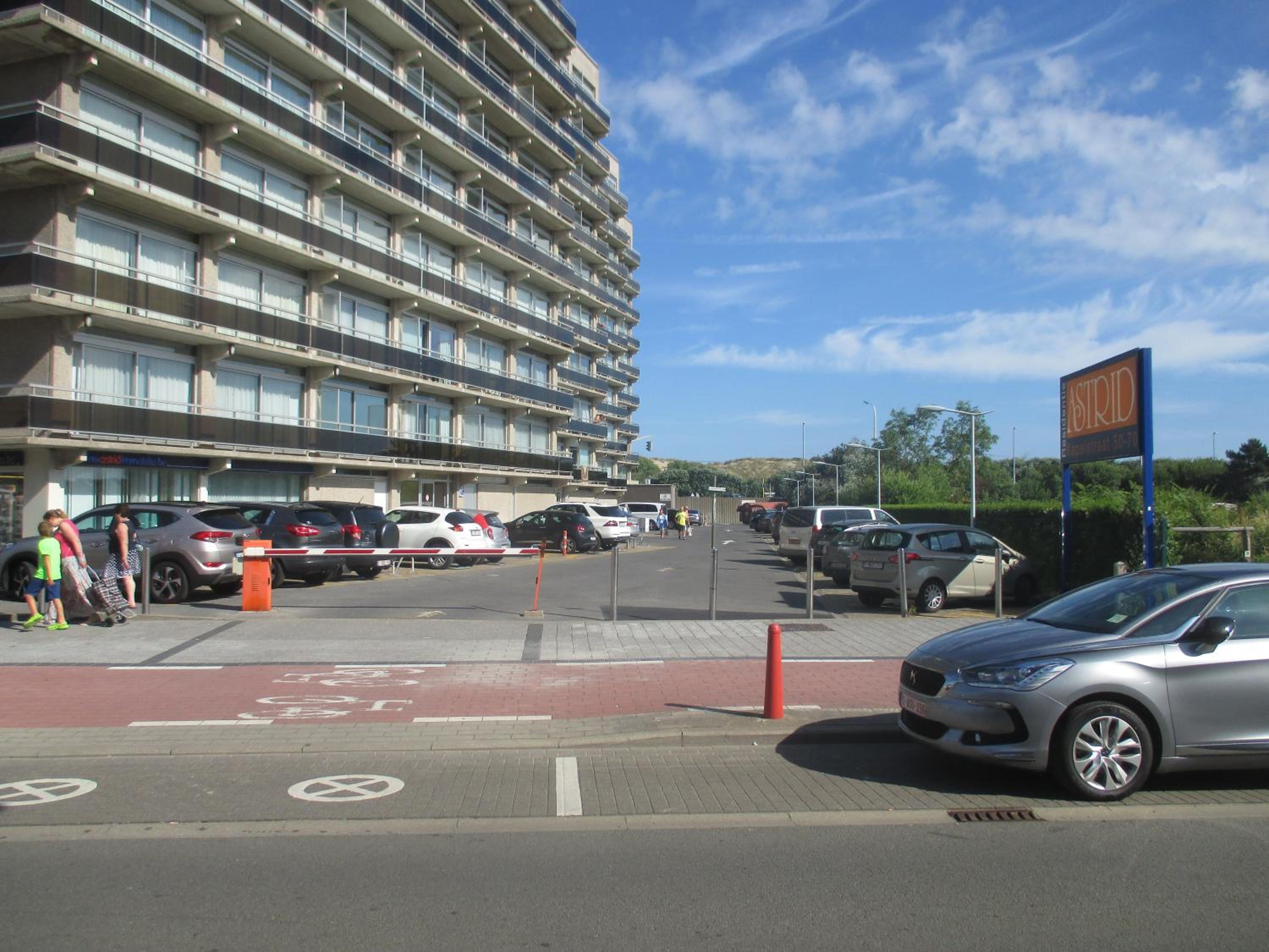 Photo 27