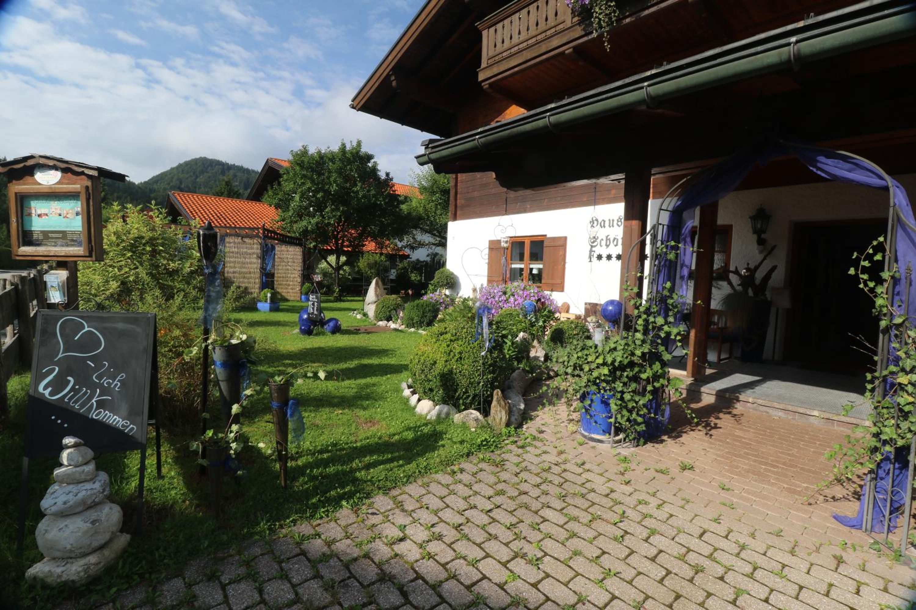 Gästehaus Schönfeld view 2