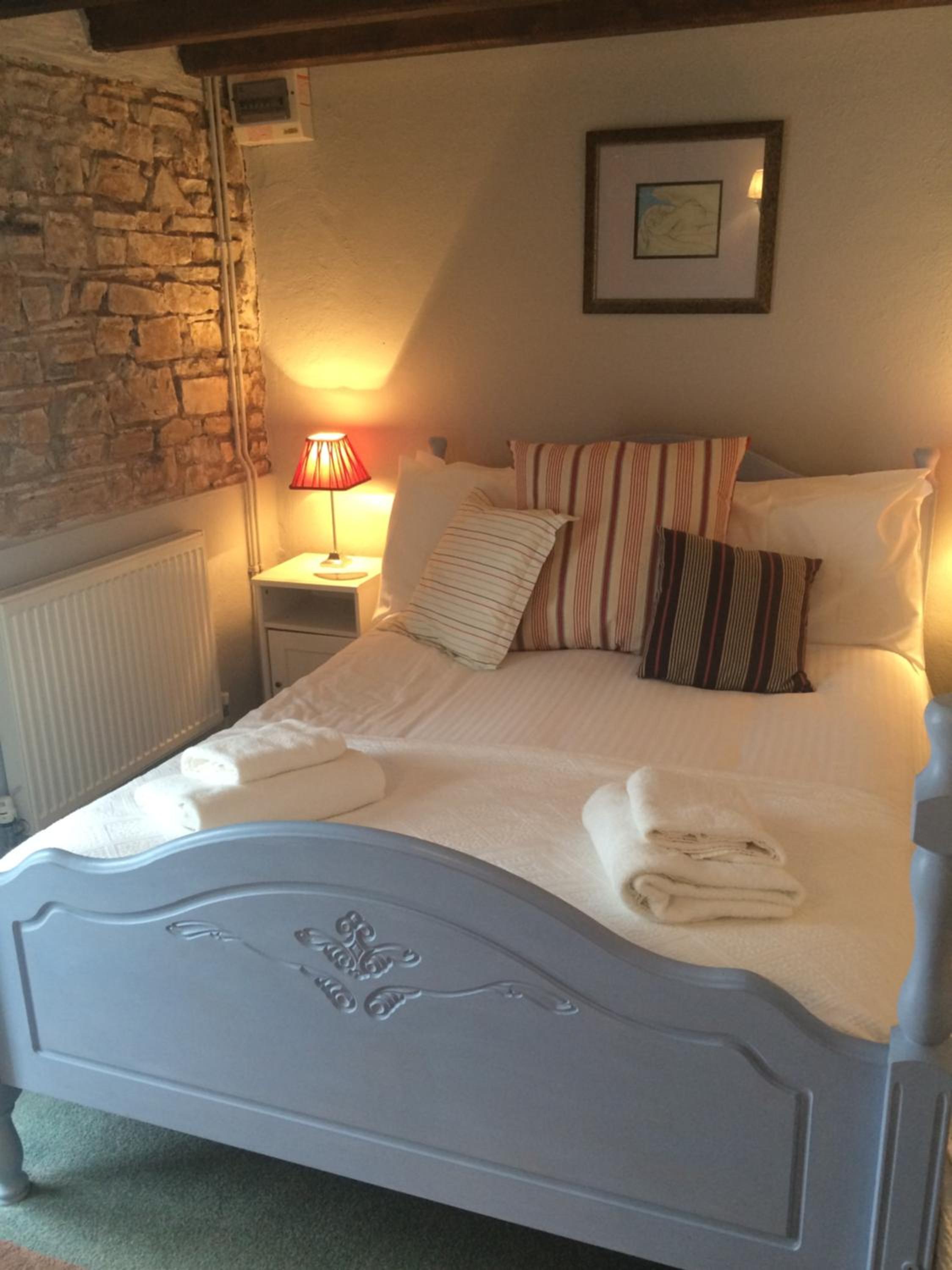Primrose Cottage view 3