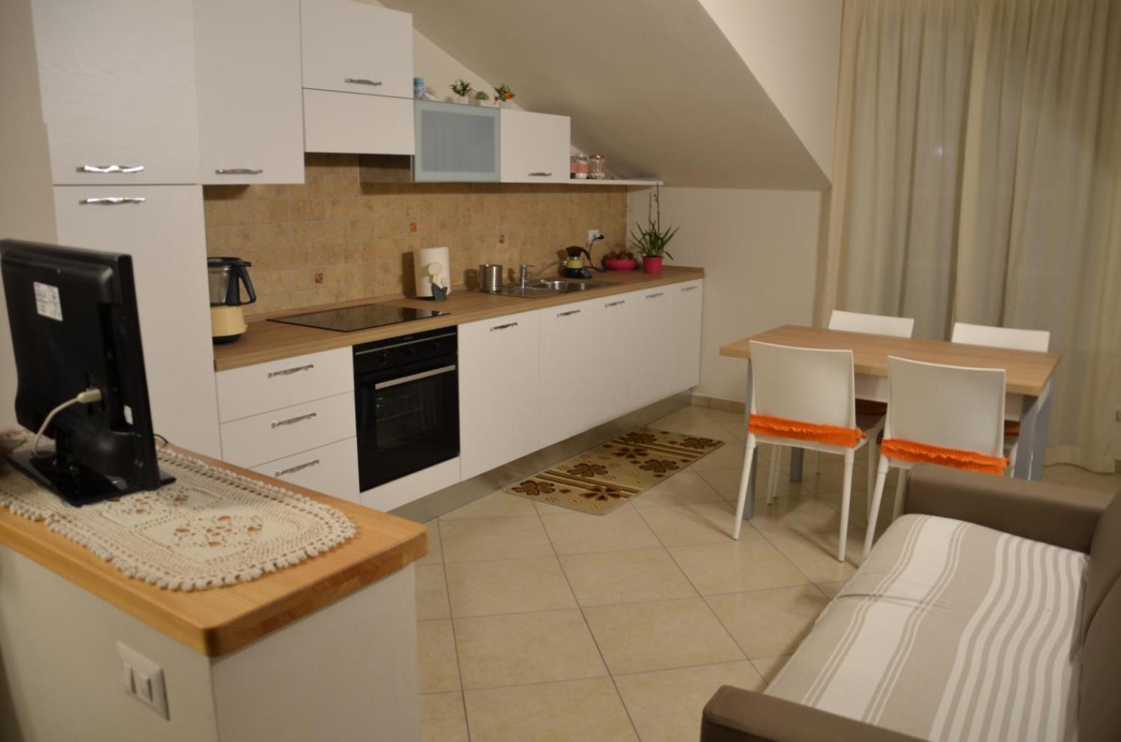 Monteverde Apartments