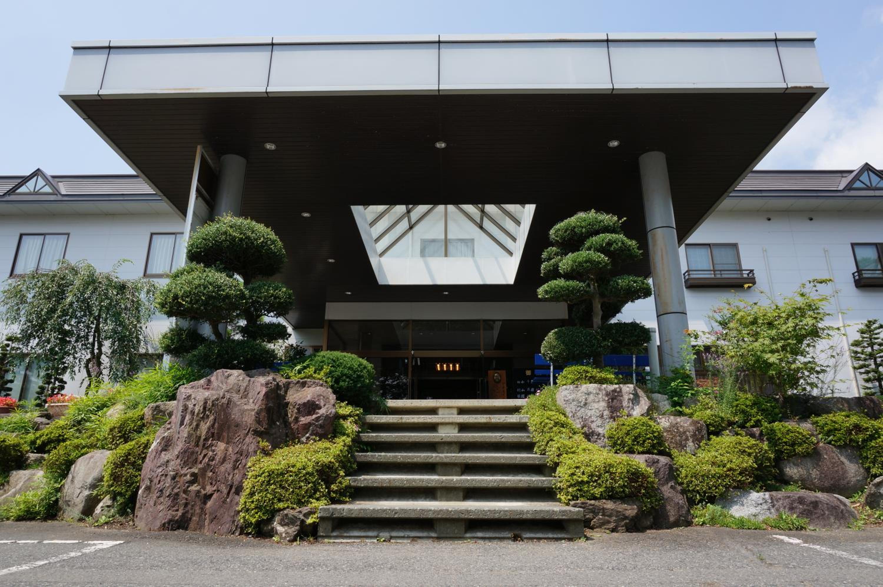 Shugyoku no Yu Yakushido Onsen view 2