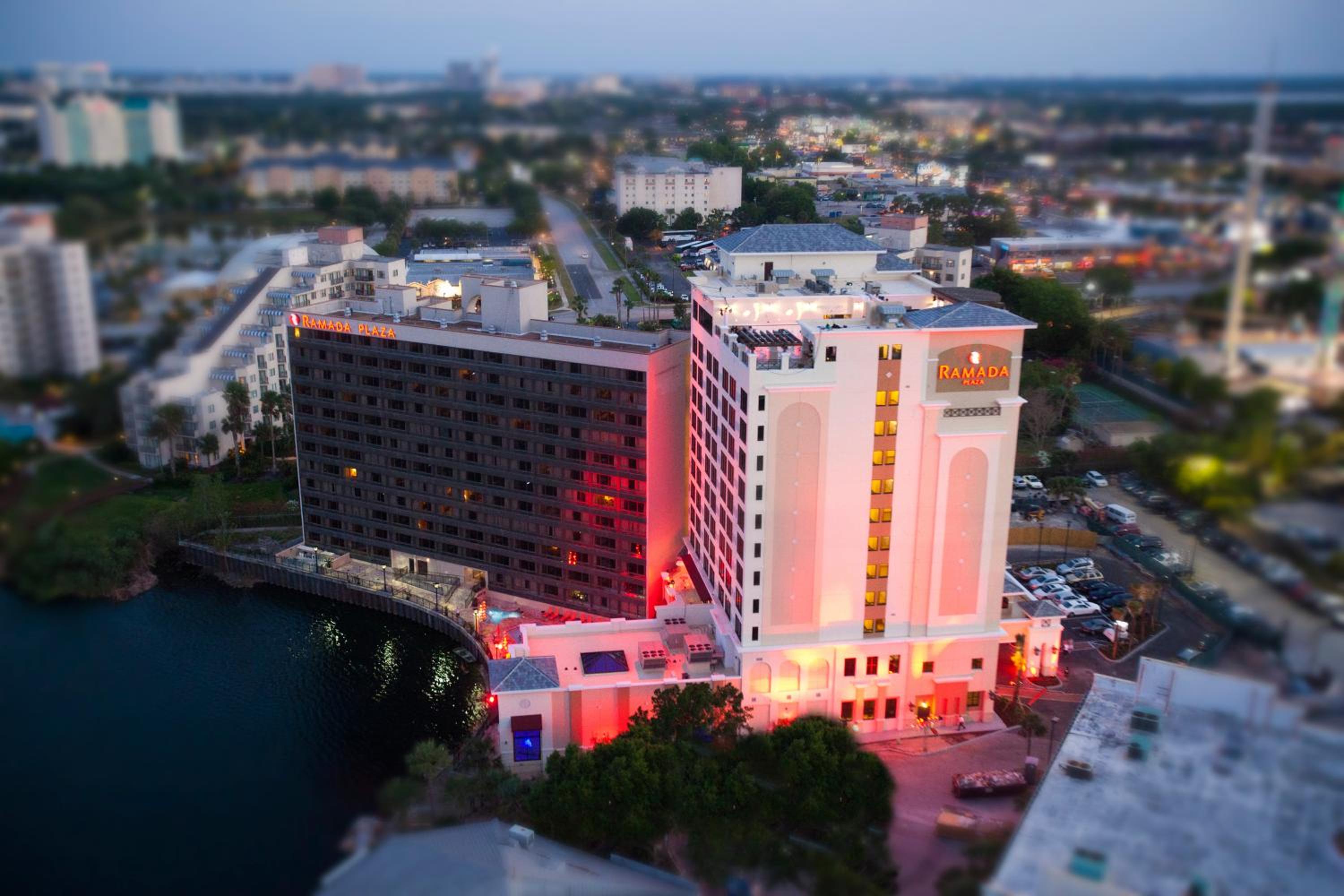 Ramada Plaza by Wyndham Orlando Resort & Suites Intl Drive - Newly Renovated!, photo 42