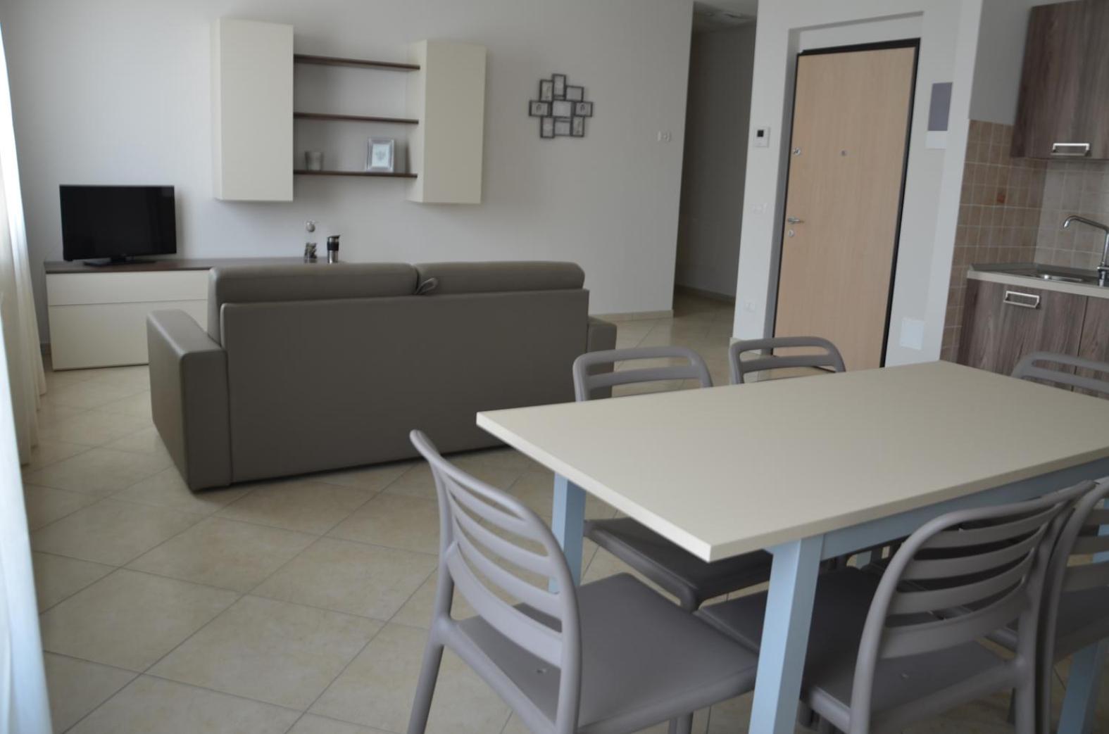 Monteverde Apartments