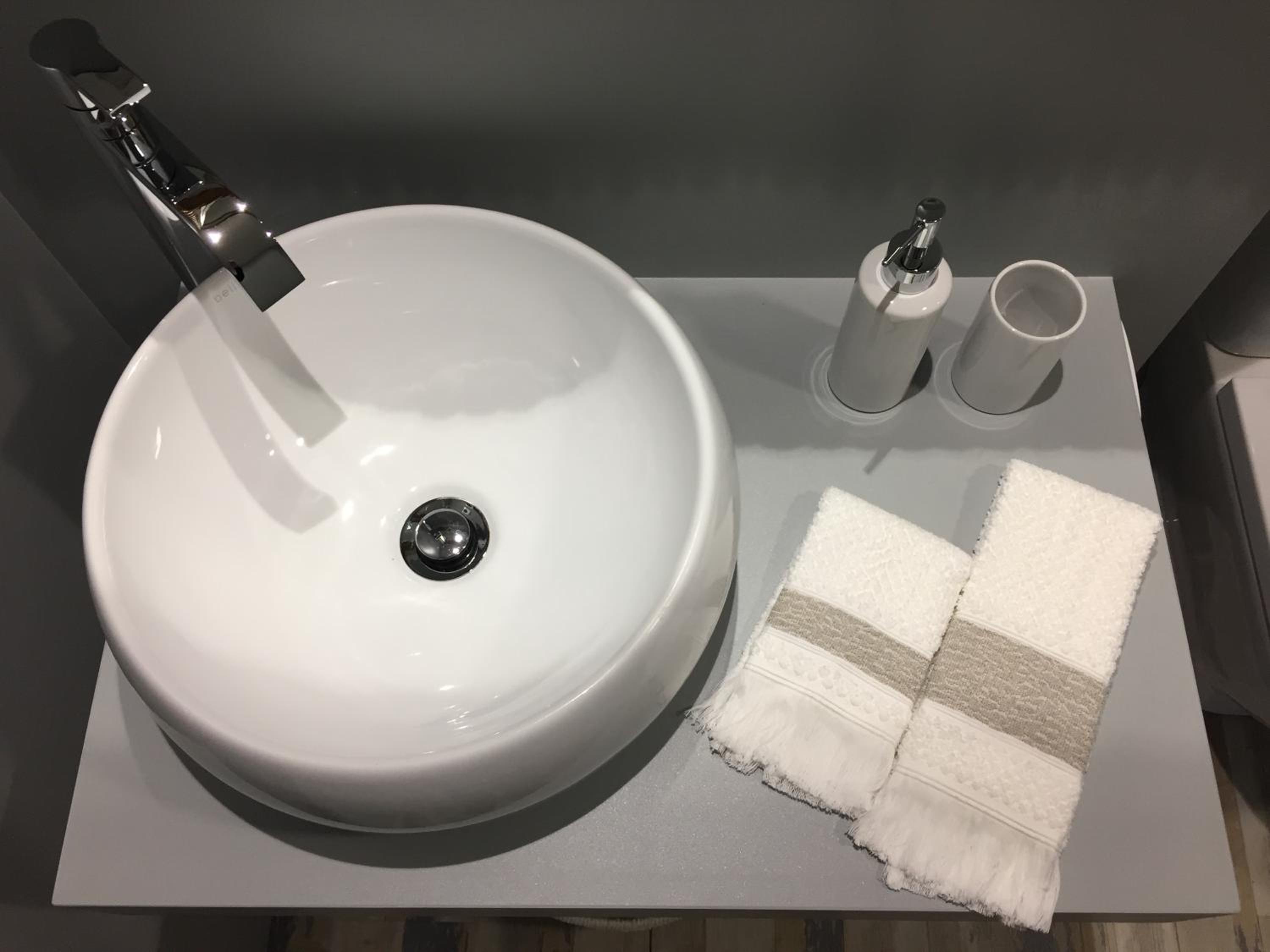 Apartamentos do Mar en Funchal — bathroom