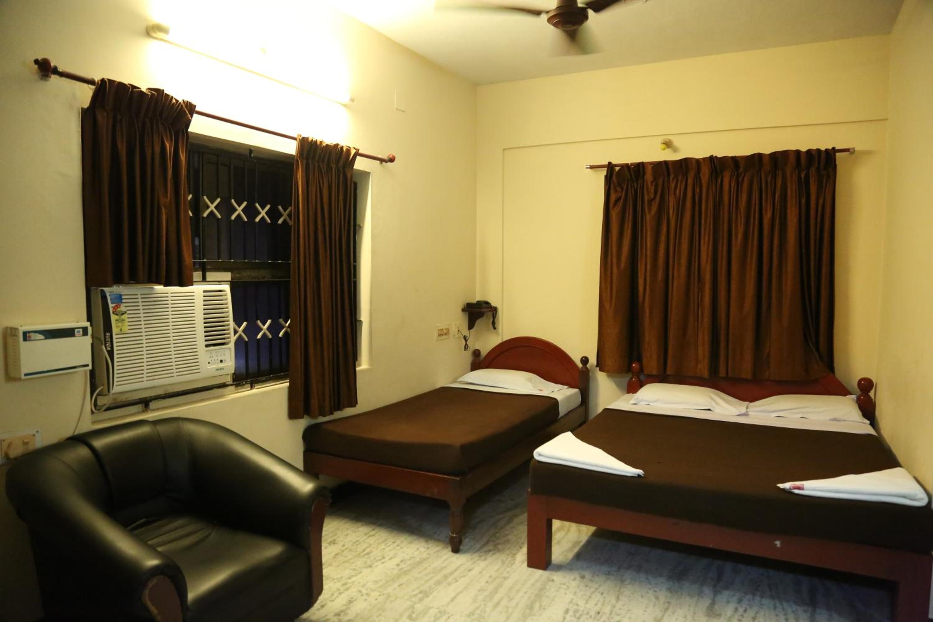 Rmc travellers inn view 5