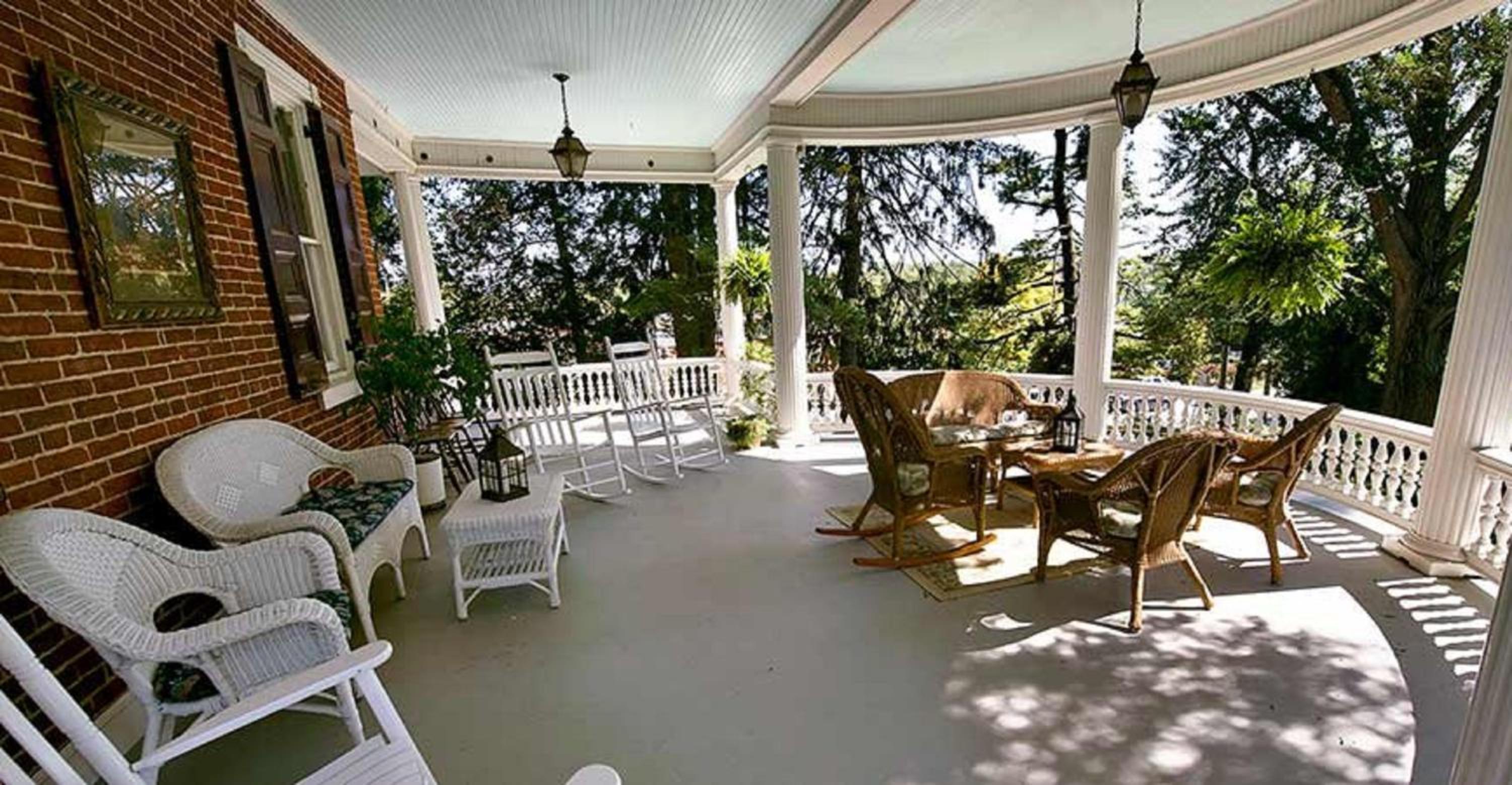 New York City Vacations - The Emig Mansion - Property Image 10