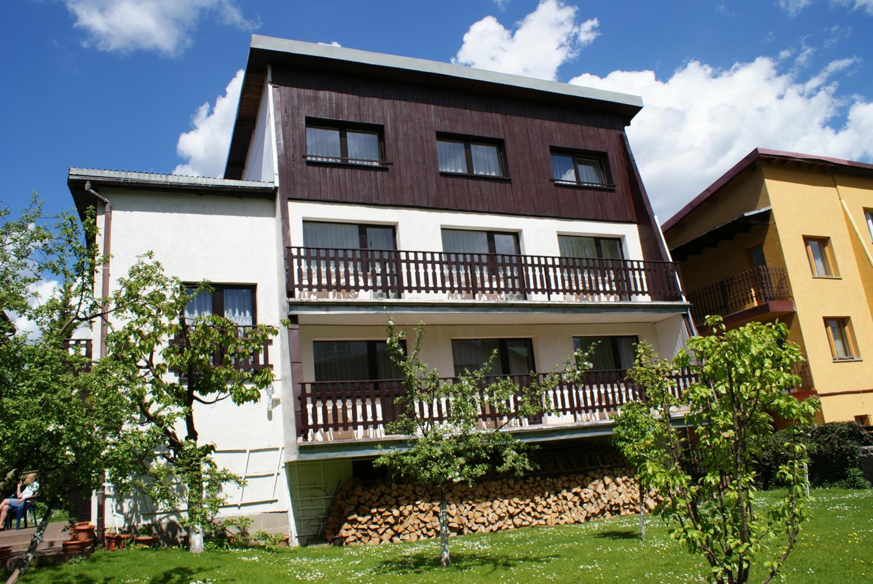 Photo 6