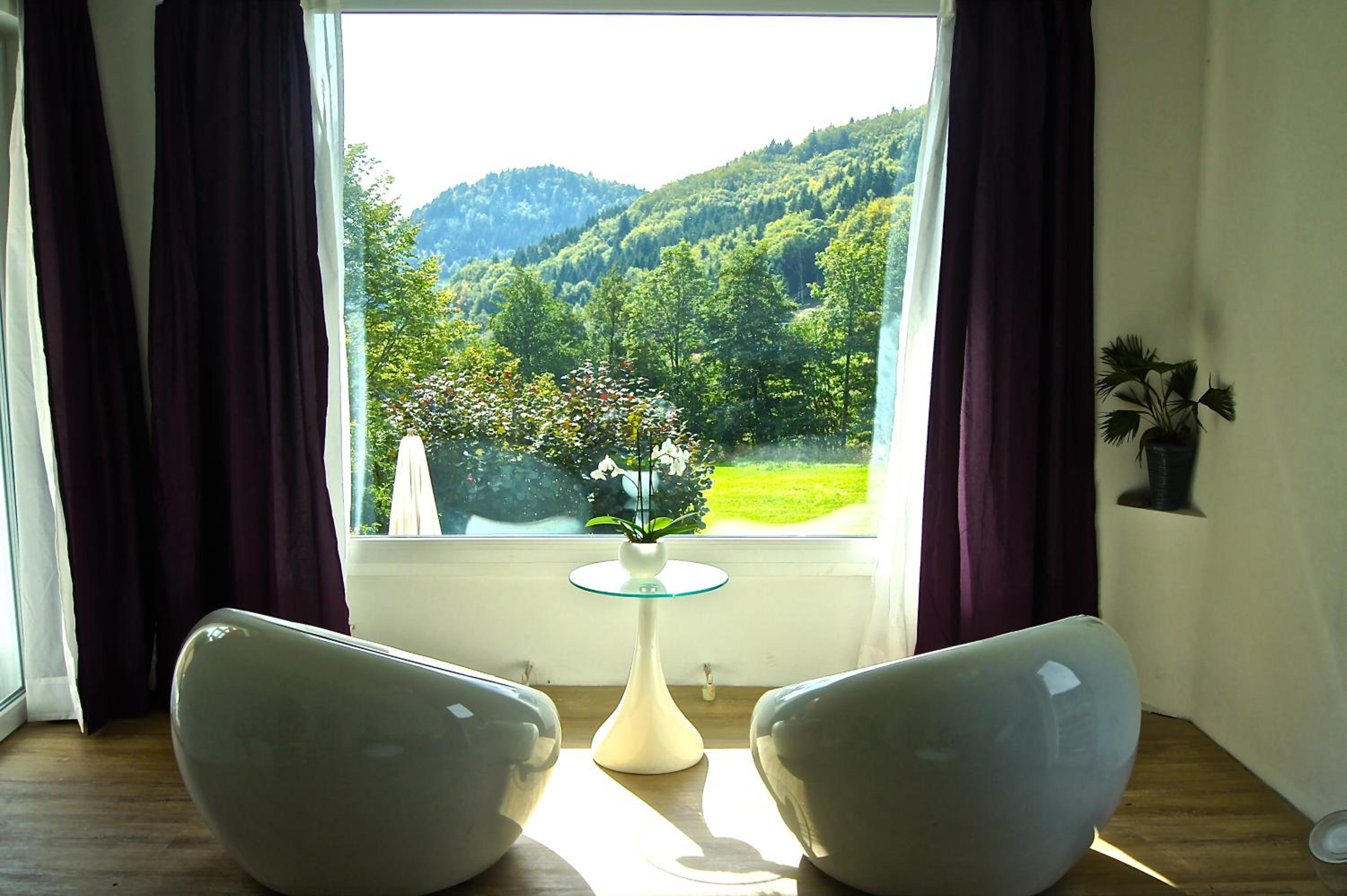 Photo 48