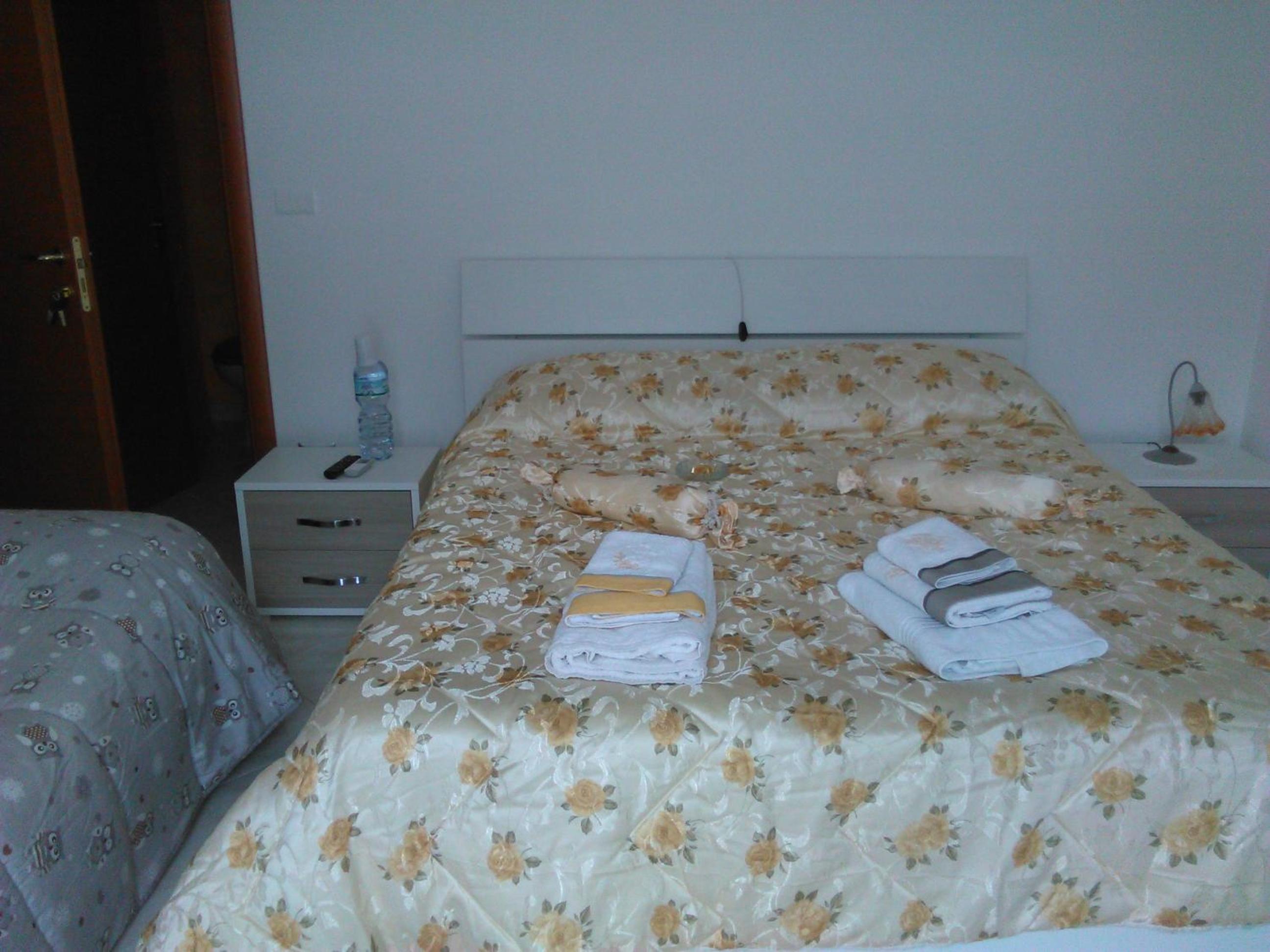 Photo 33