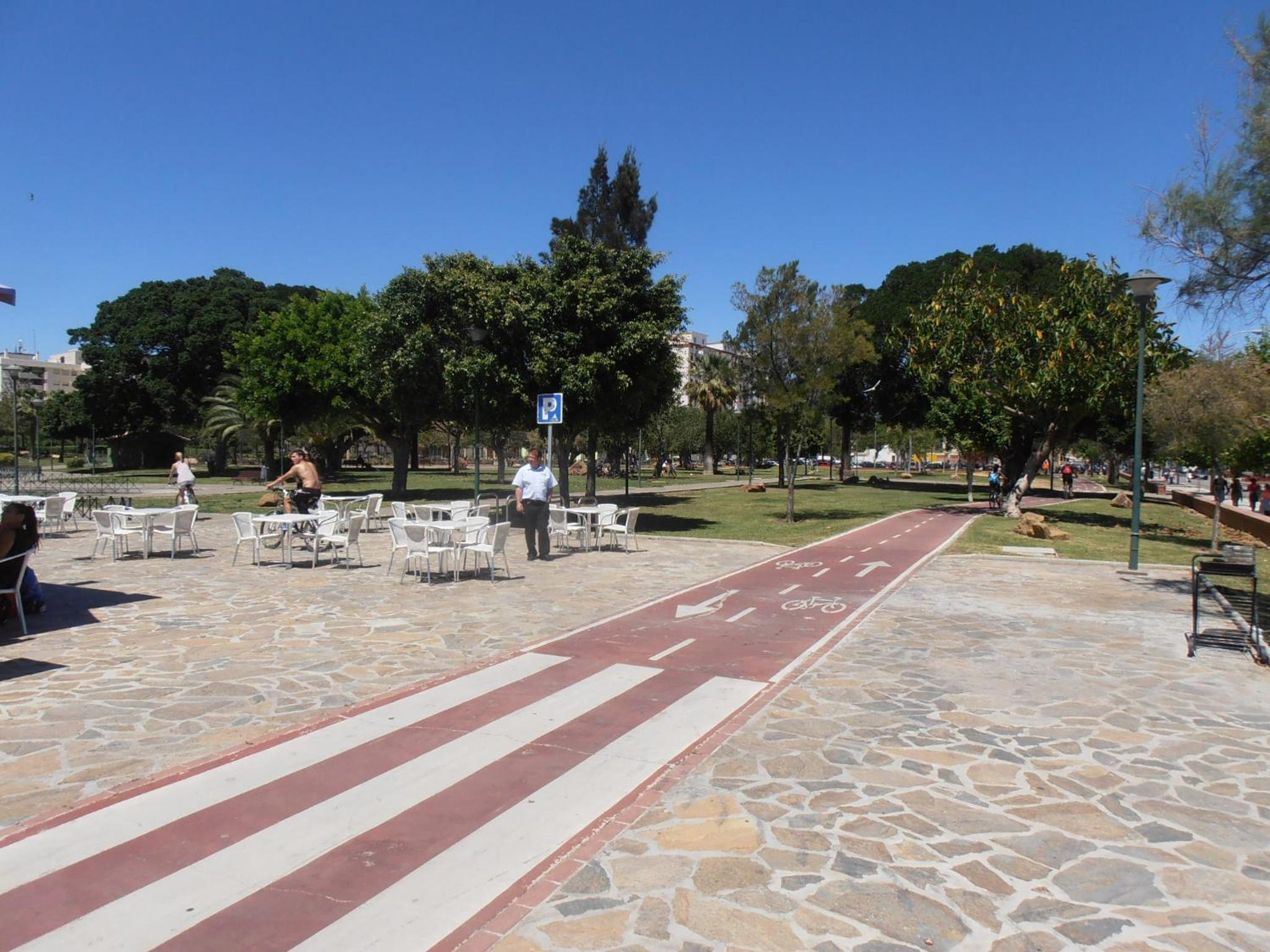 CITY CENTER NEXT TO THE BEACH 2 BEDROOMs APARTMENT