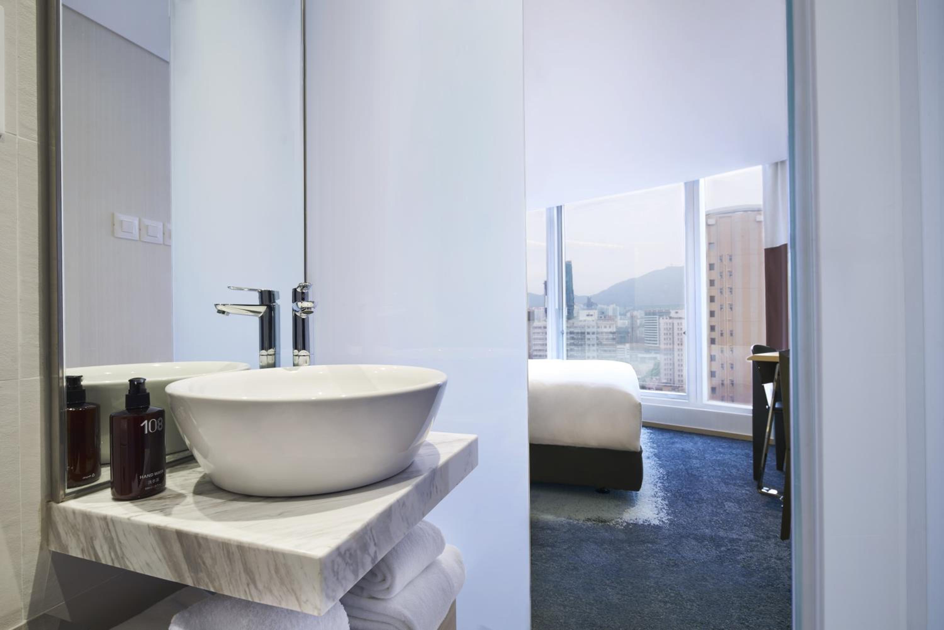 Hotel 108, Hong Kong