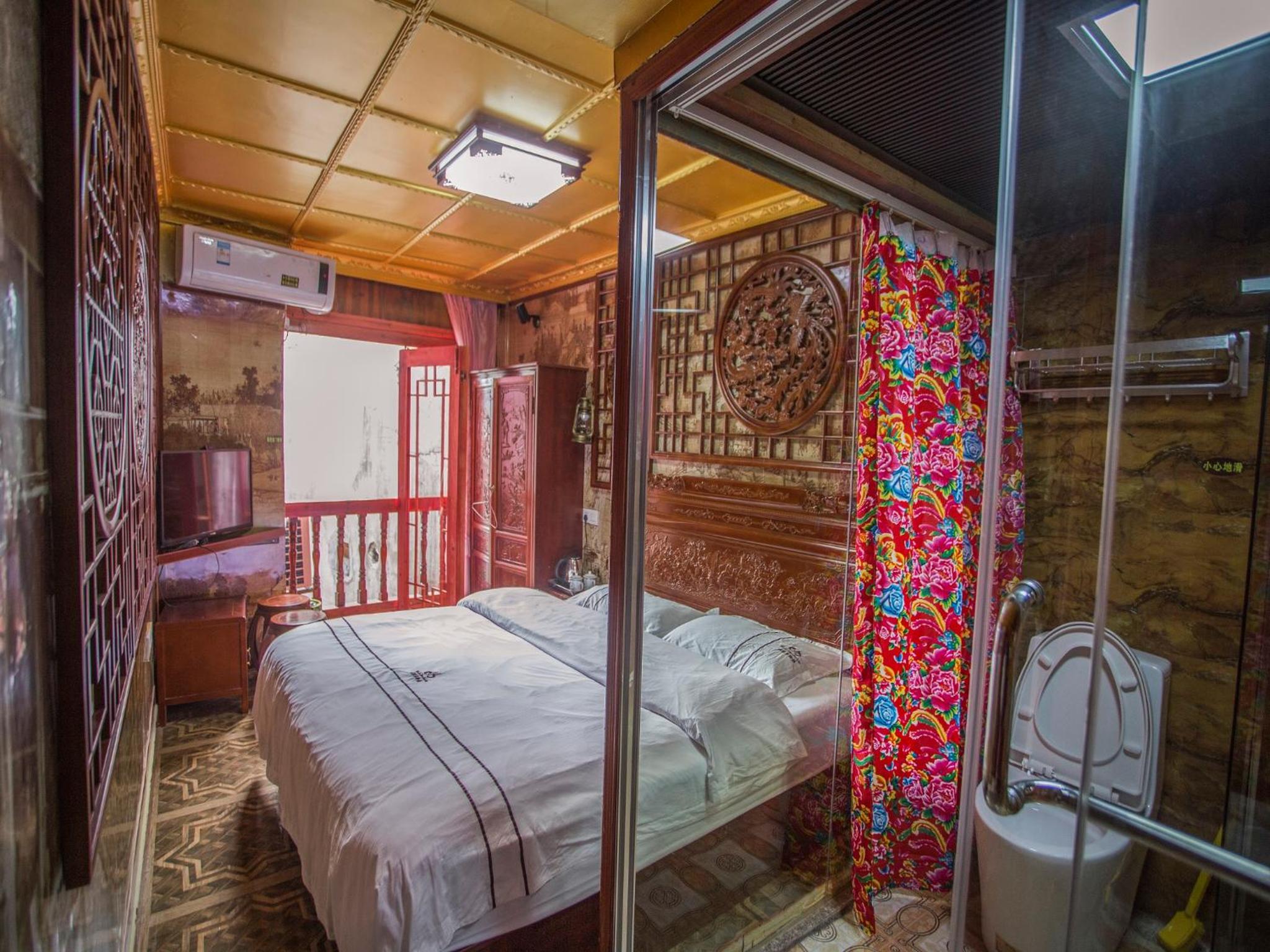 LQJ Riverside Guest House