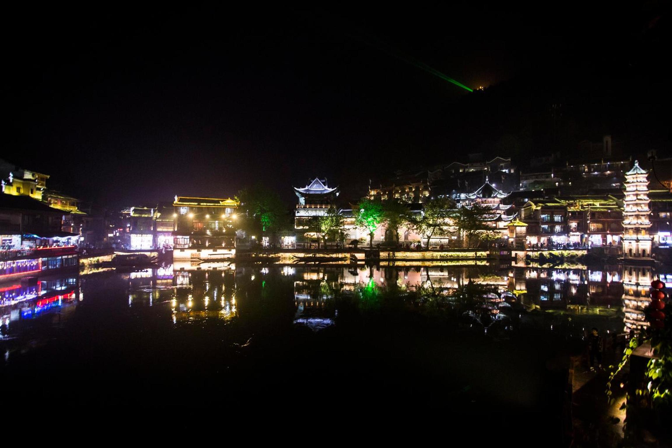 LQJ Riverside Guest House