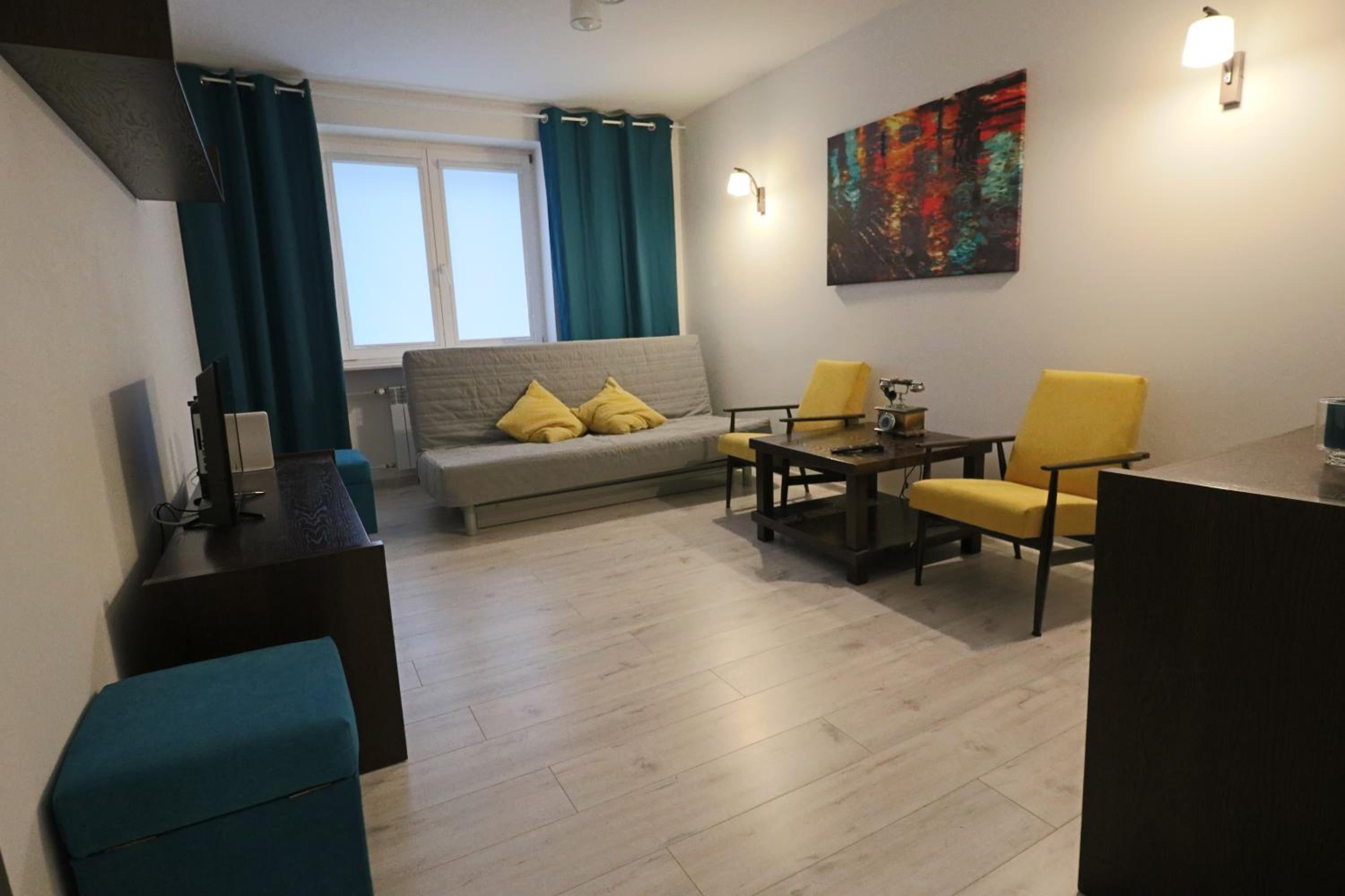 Apartment Mona Warsaw przy stacji metra view 2