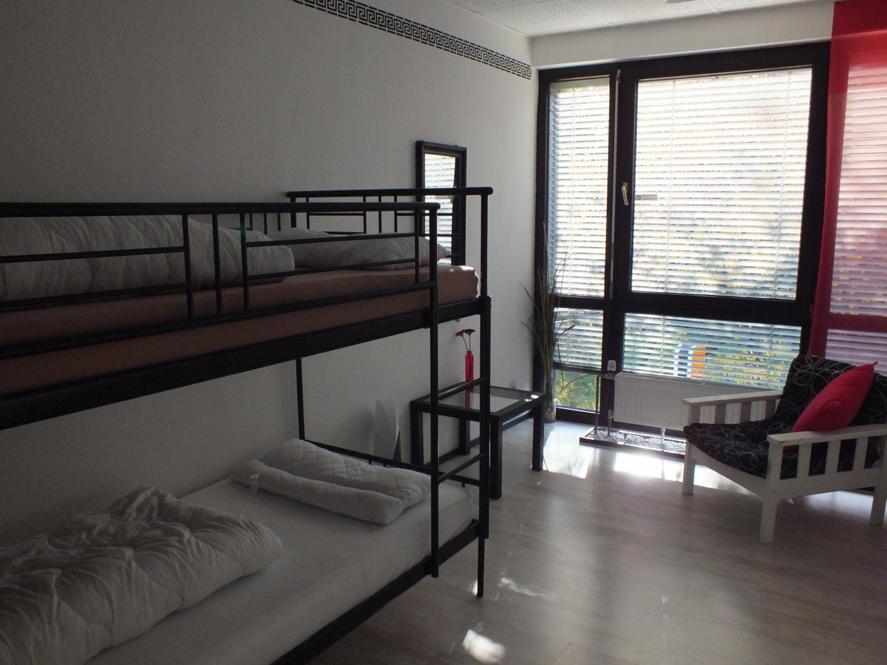 Max Hostel