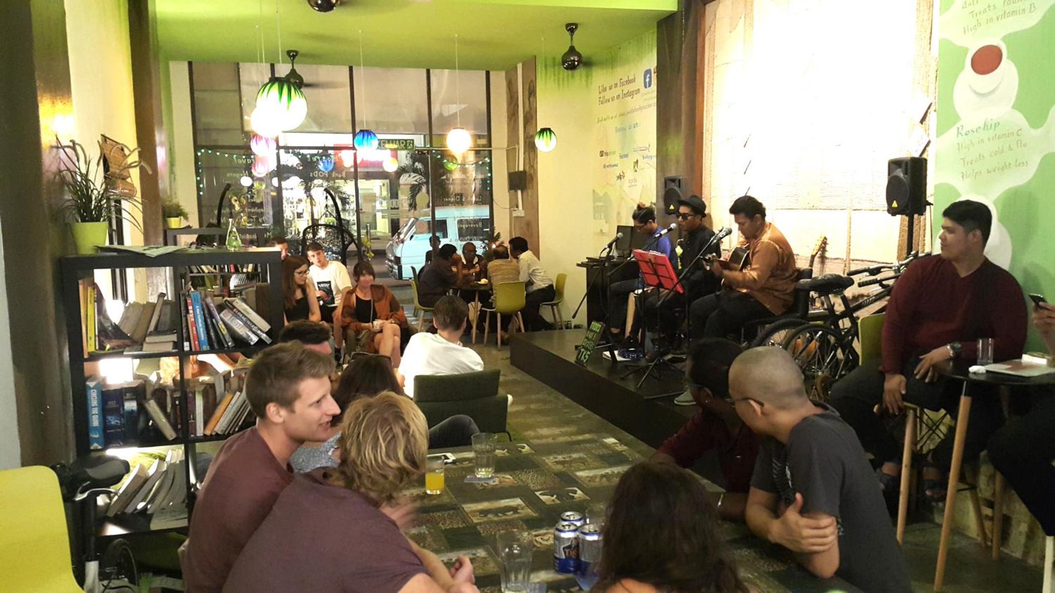 PODs The Backpackers Home & Cafe, Kuala Lumpur