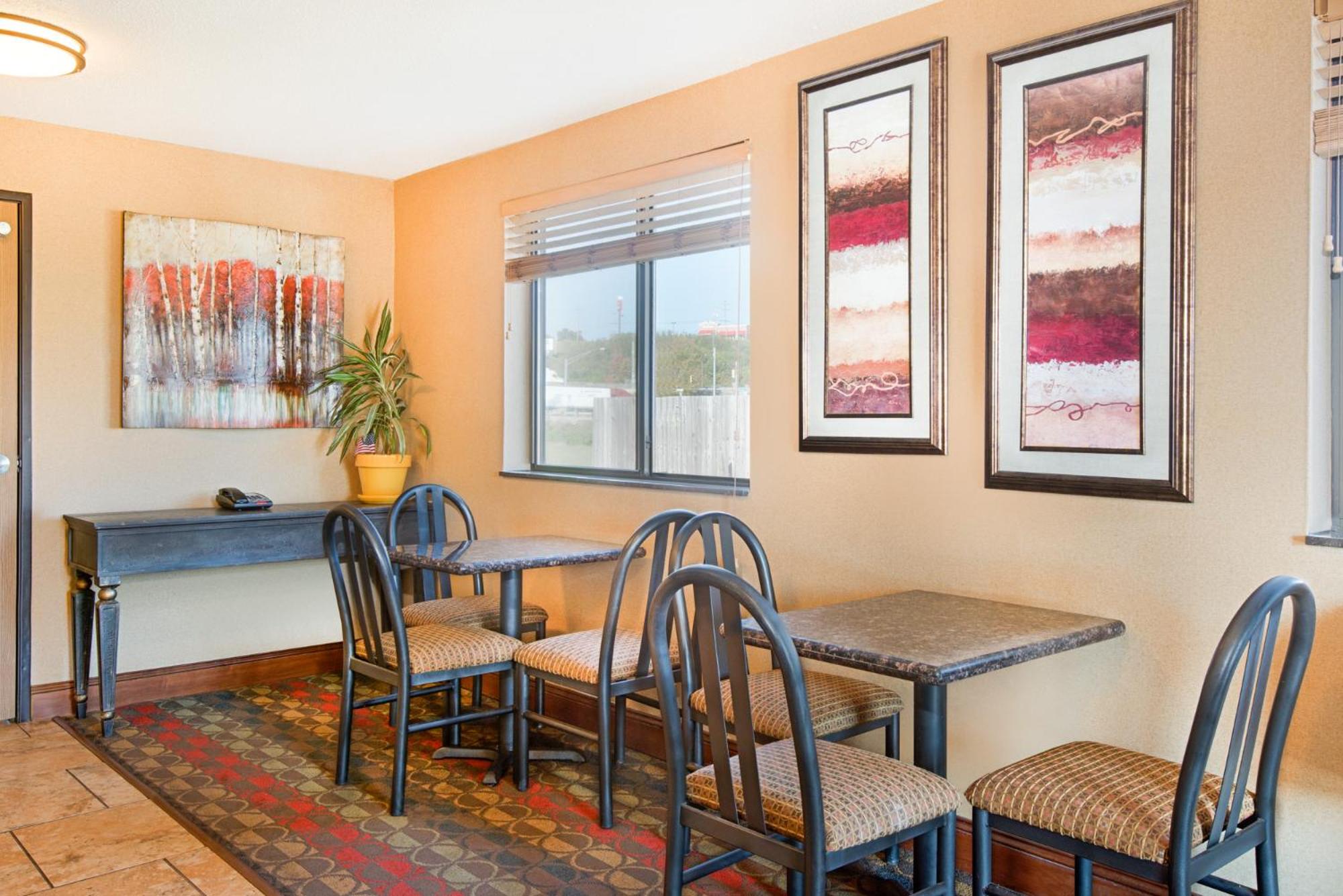 Super 8 by Wyndham Ripley, Foto 8