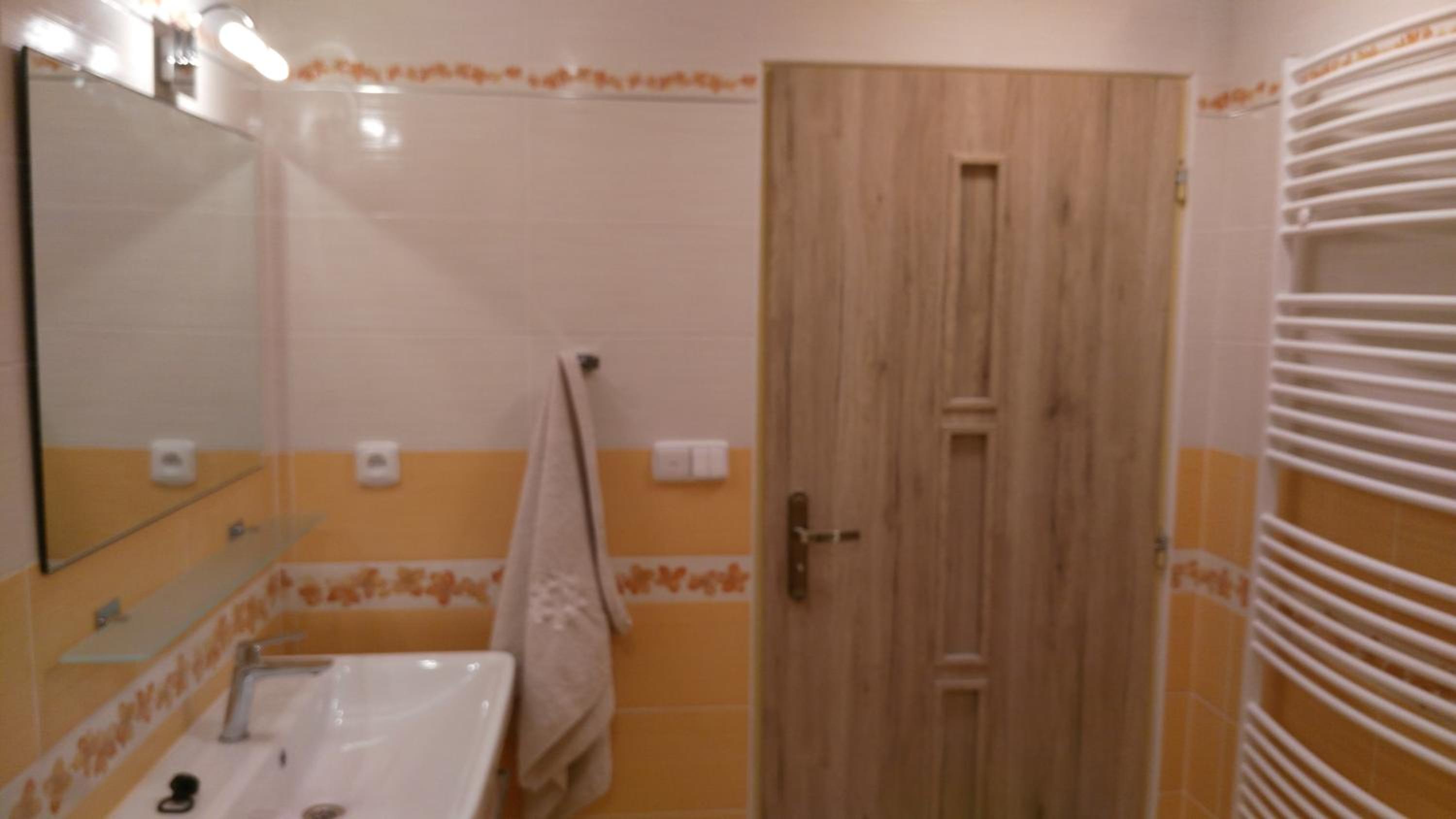 Podřipská Farma