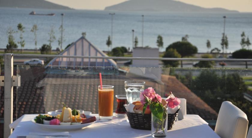 Island Otel - Image 52