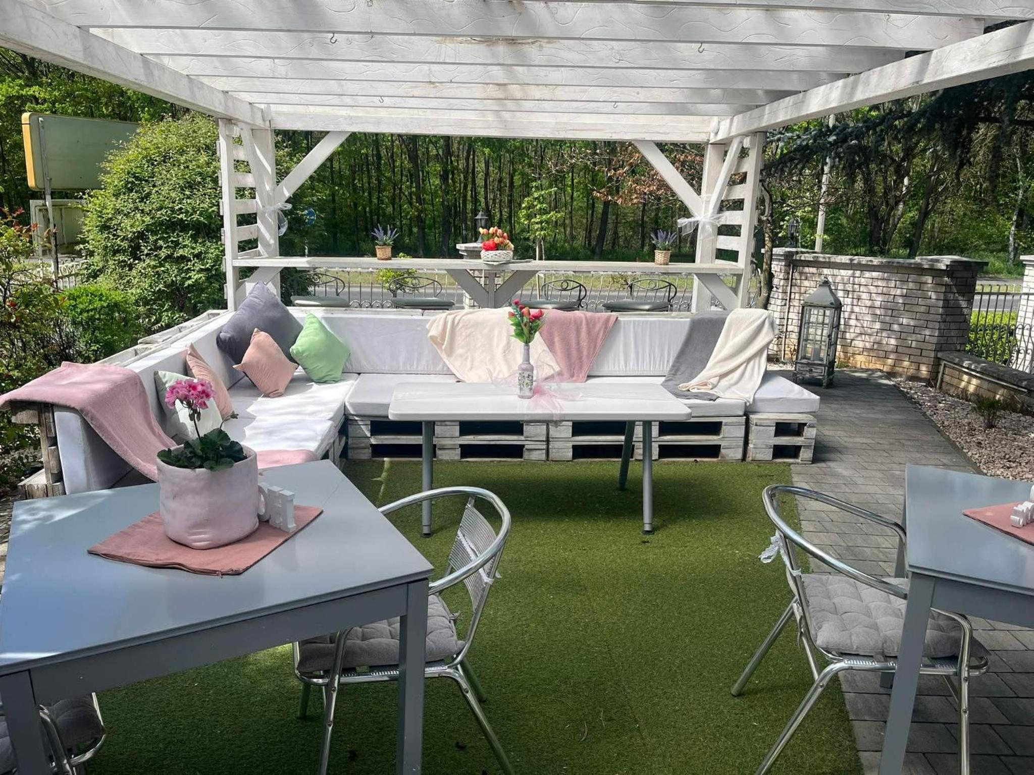 Villa Rose Garden, photo 9