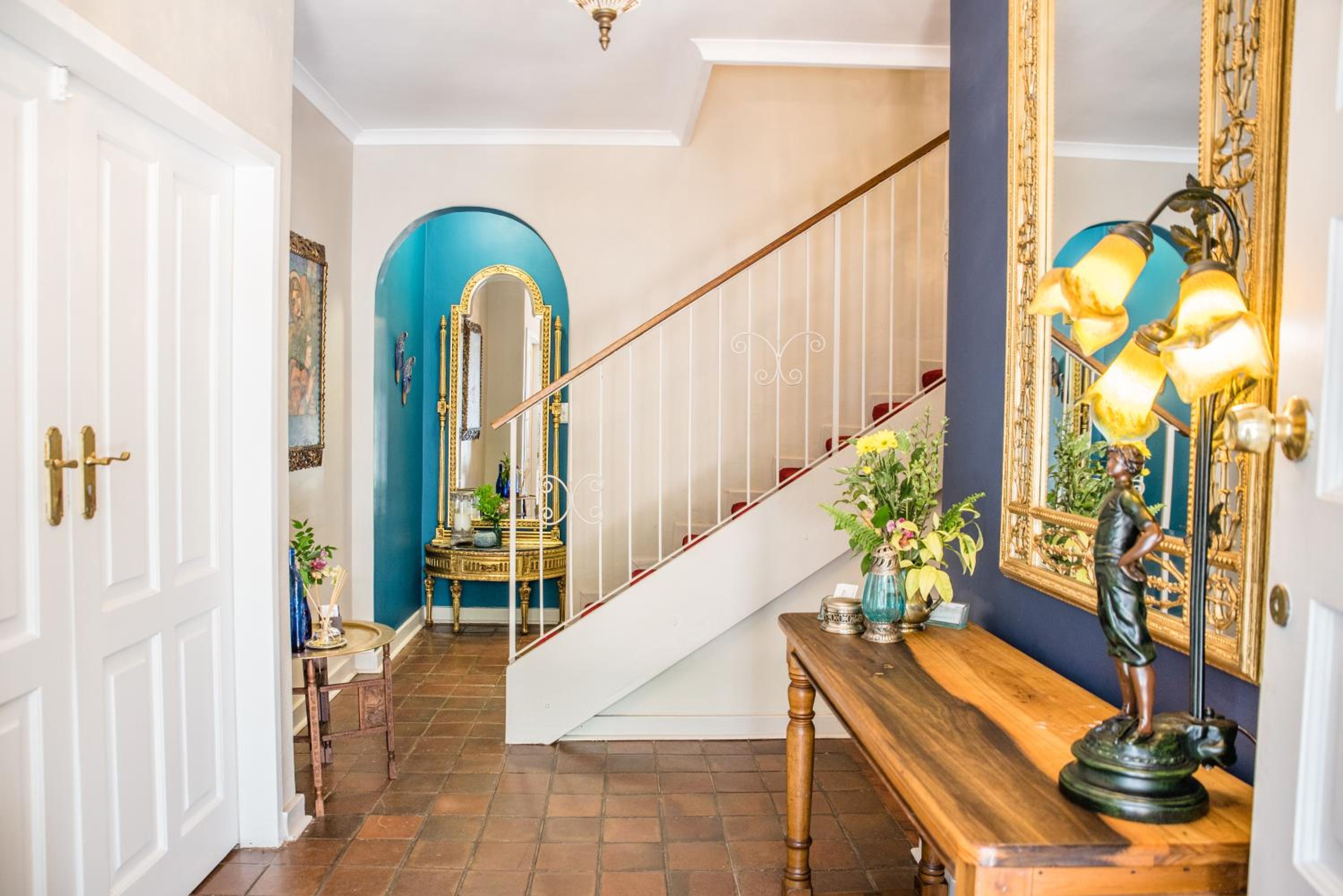 5th Avenue Gooseberry Guest House