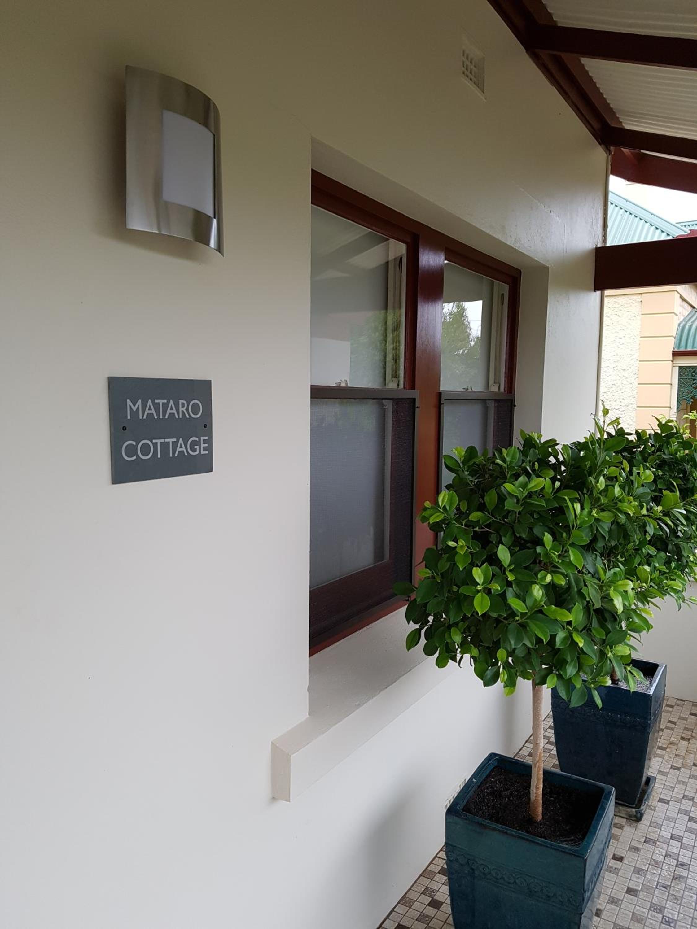 Mataro Cottage