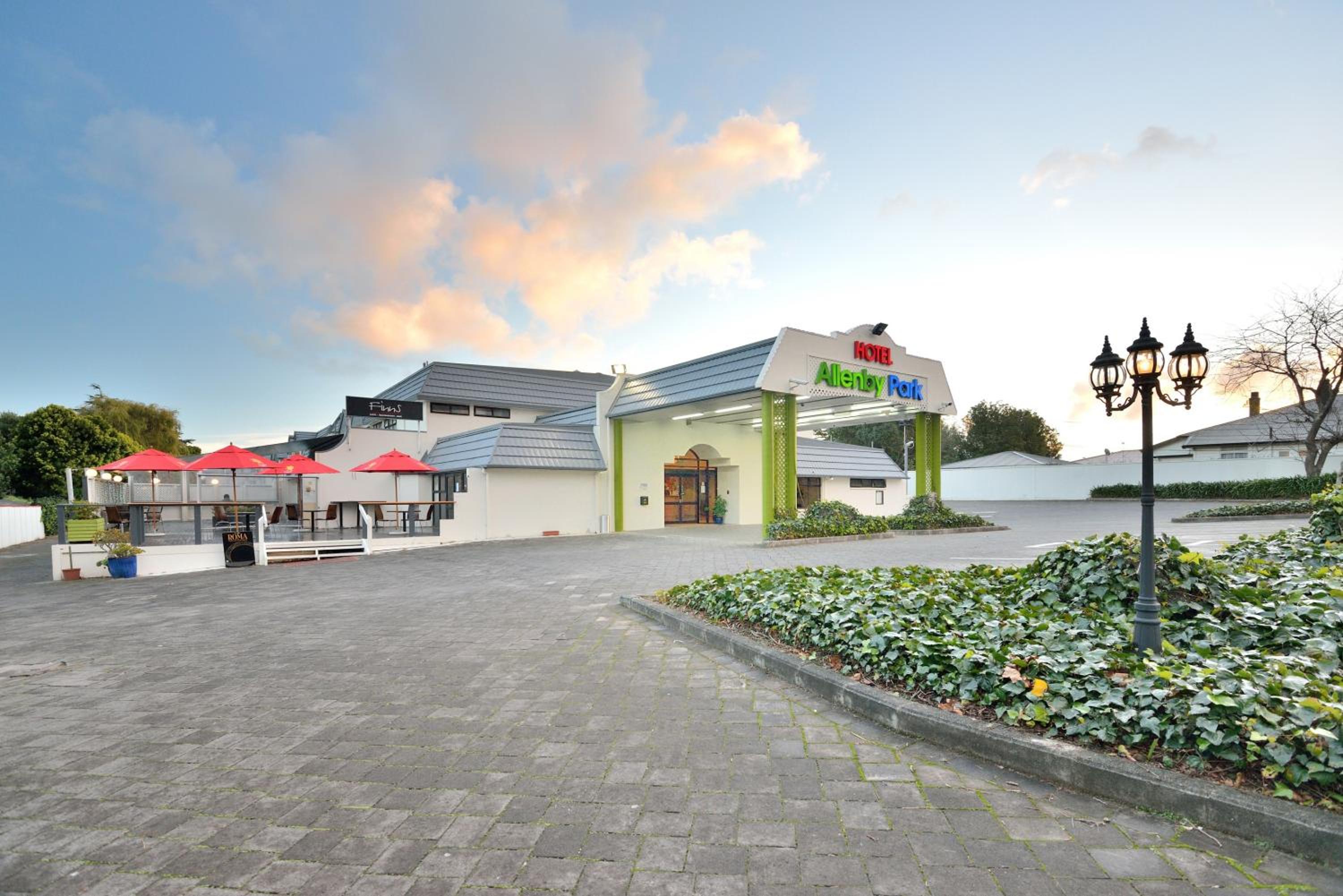 Manukau Hotel & Conference Centre — Auckland