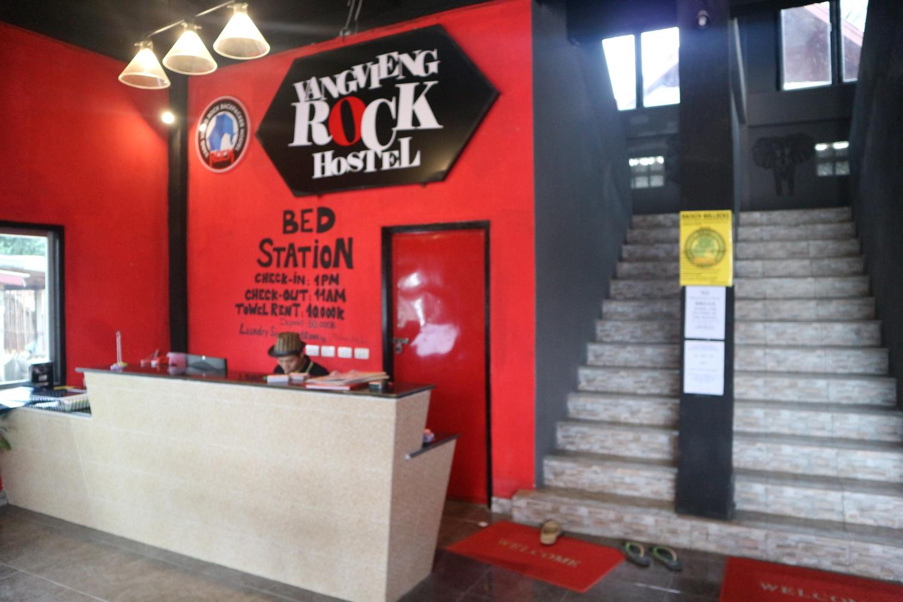 Vangvieng Rock Backpacker Rooftop Hostel