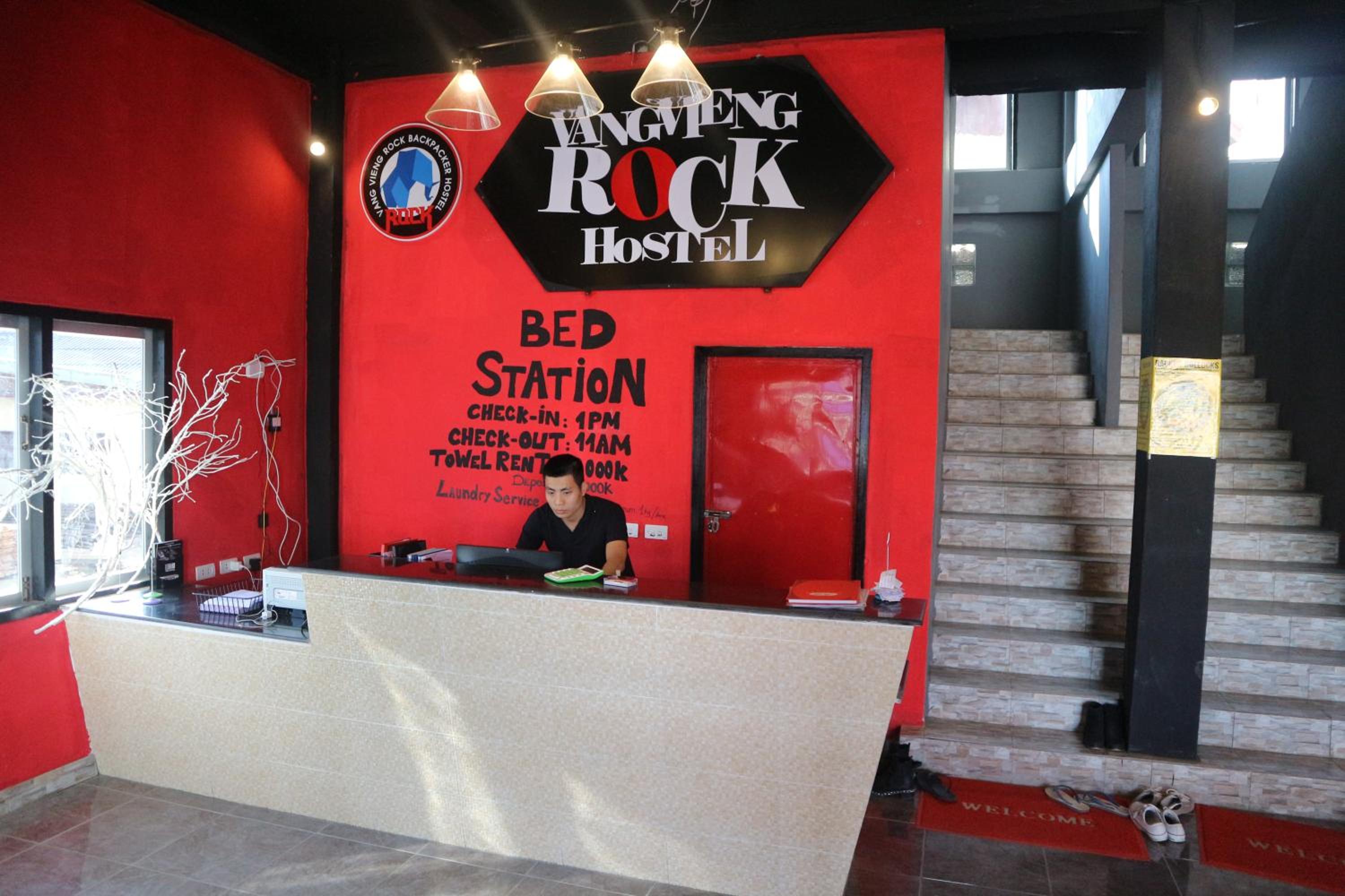 Vangvieng Rock Backpacker Rooftop Hostel
