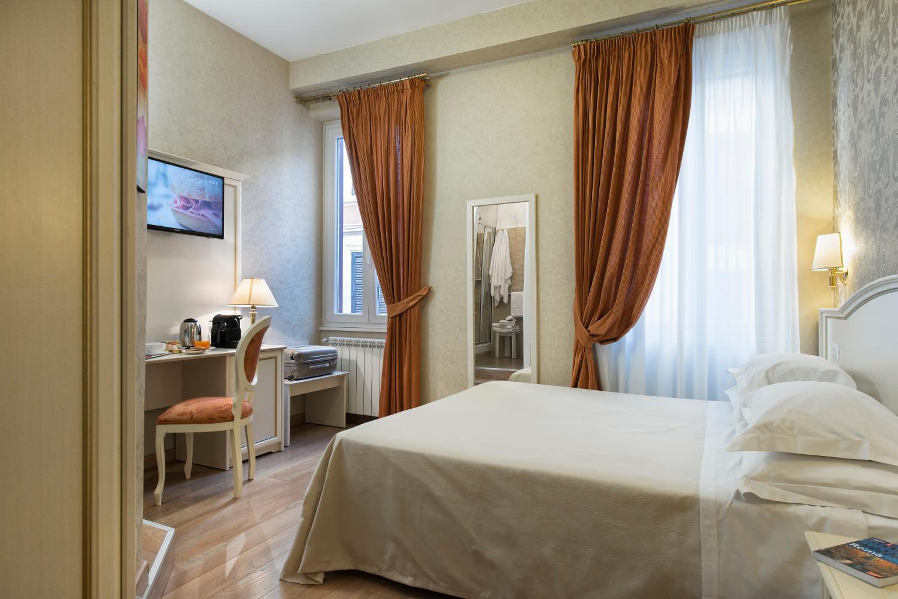 Relais Bocca di Leone en Rome — hotel room