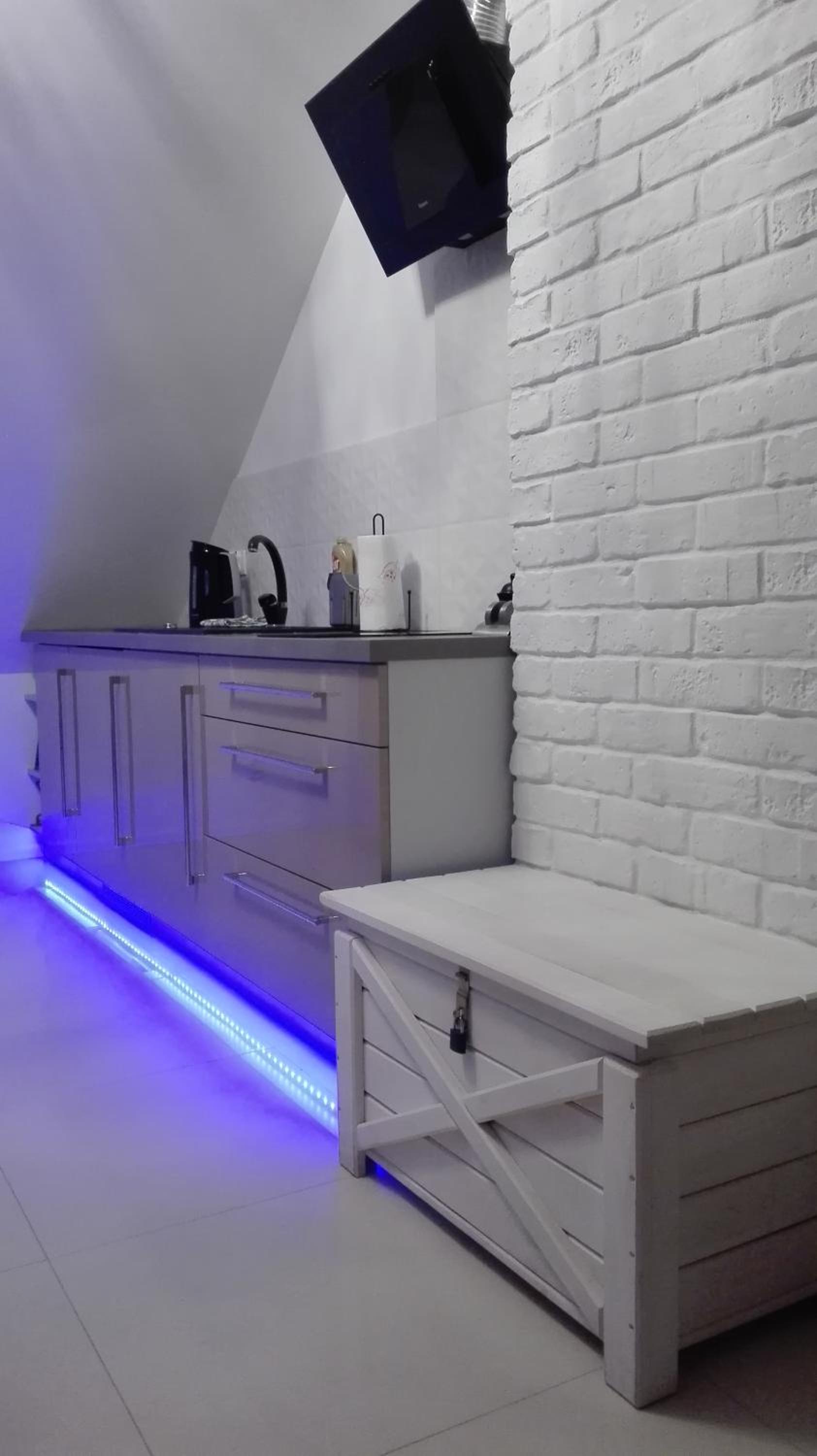 Apartament Monika Rewal z widokiem na morze