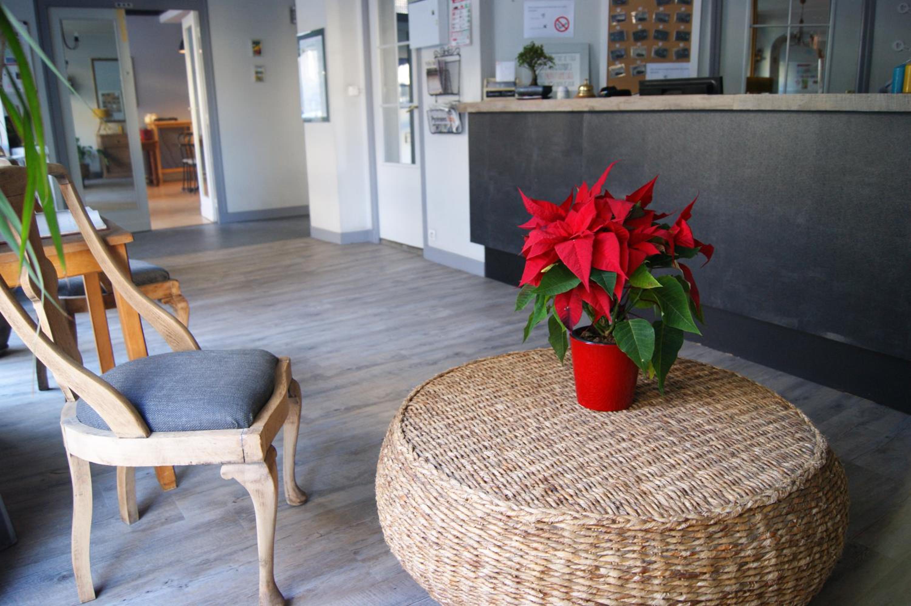 Pau Vacations - Hotel Central - Property Image 8