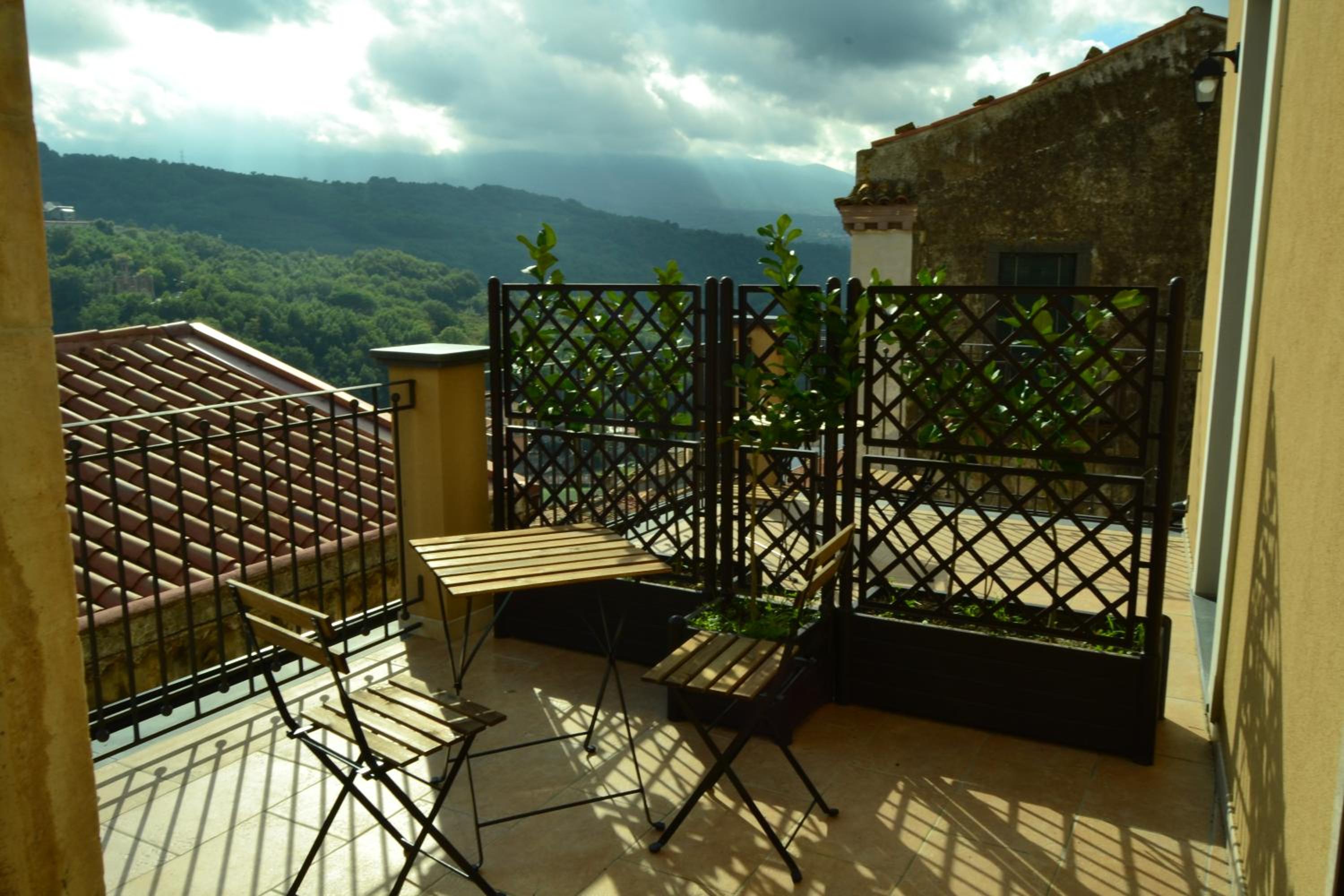 Cento Tari' Guest House
