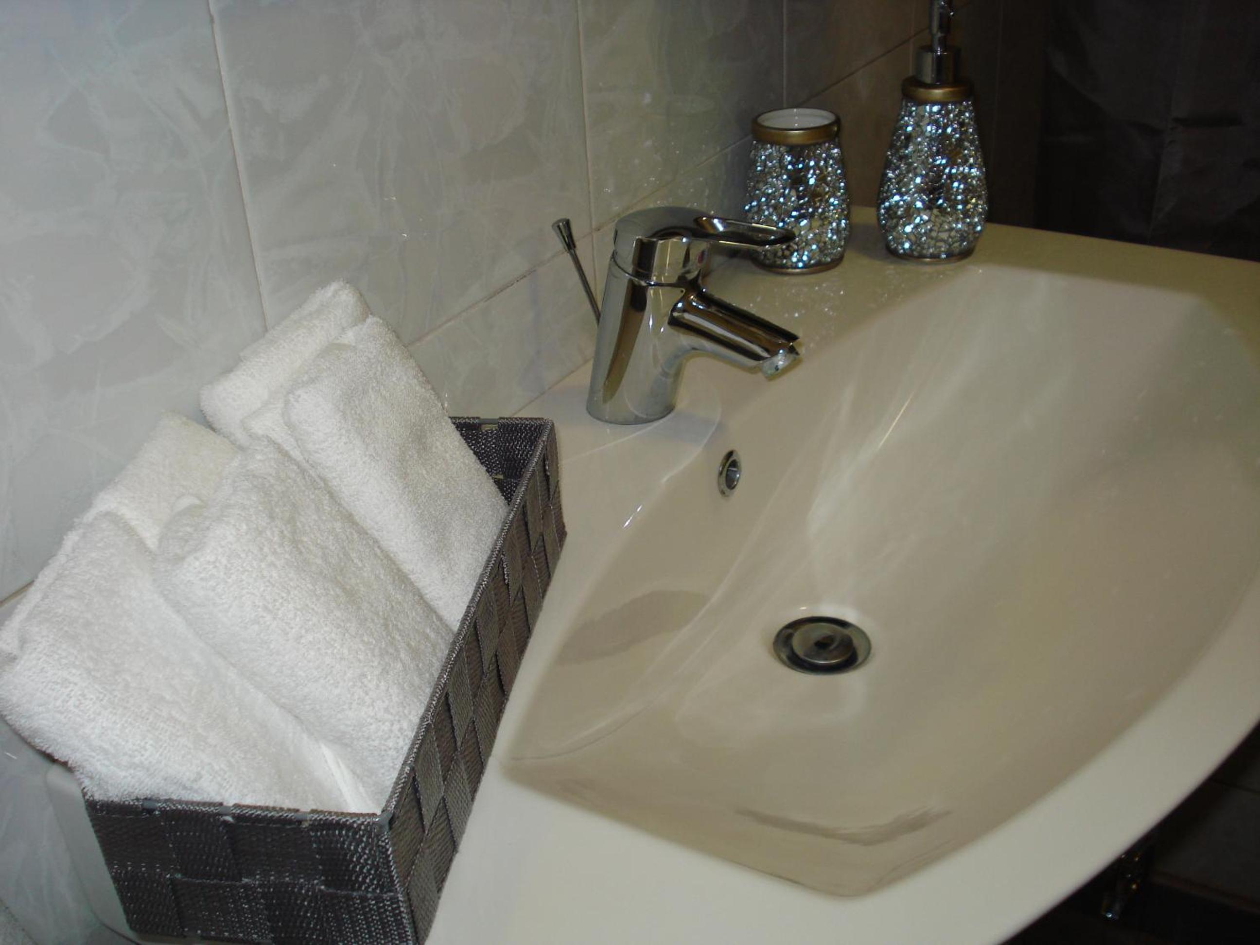 Casa Vacanza Cleo en Catania — bathroom