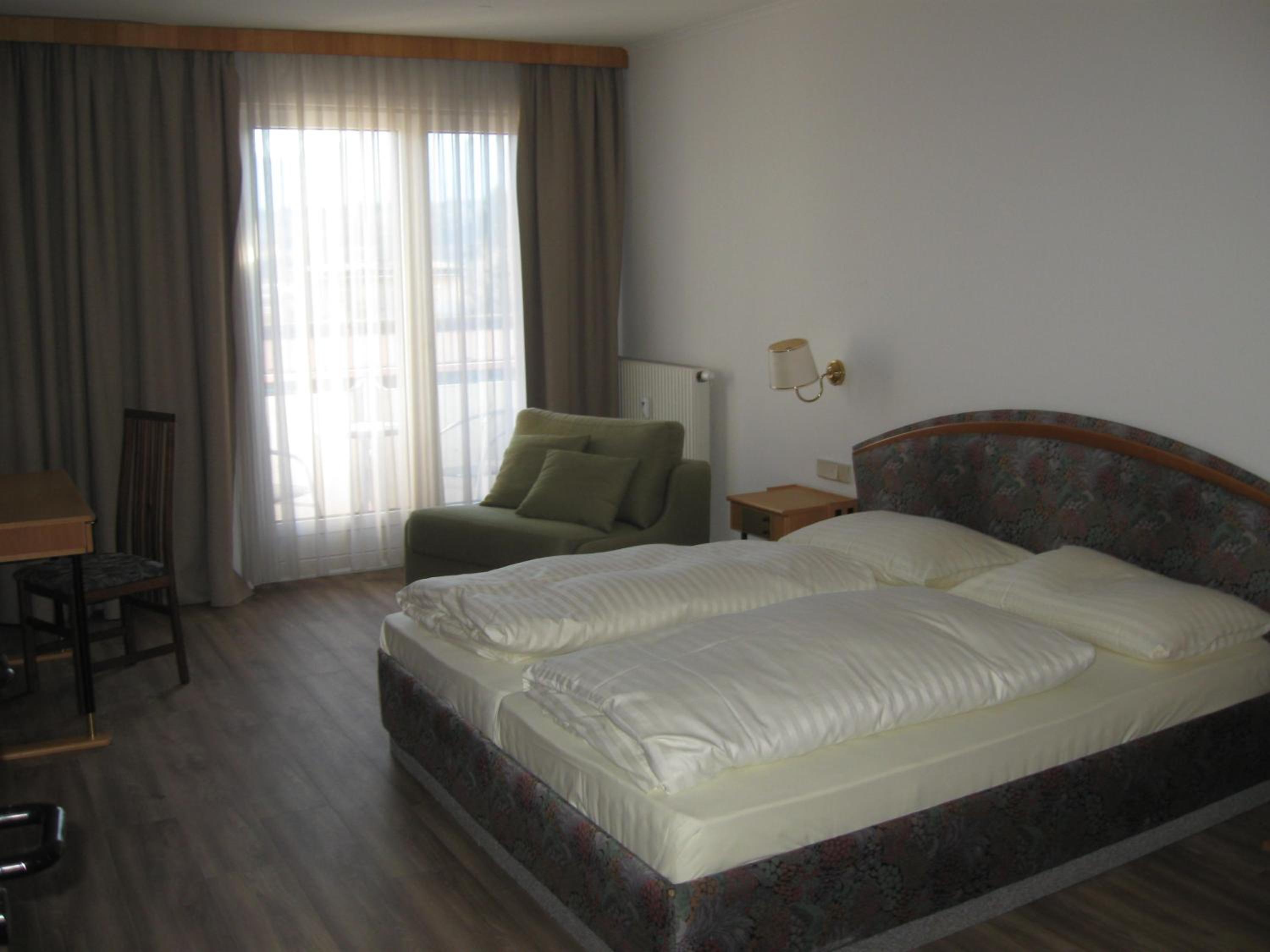 Holiday Apartments Warmbad view 4