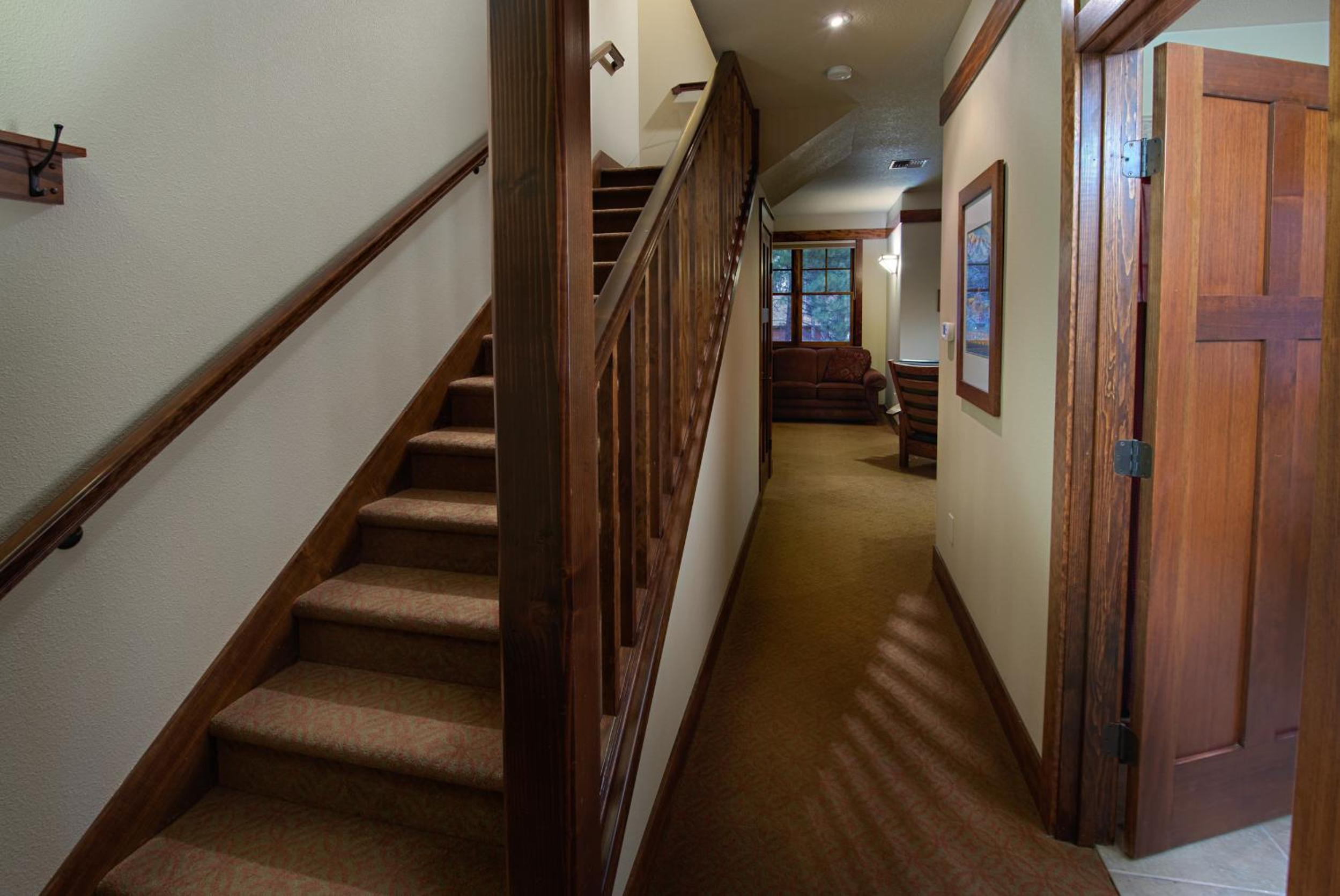 FivePine Lodge