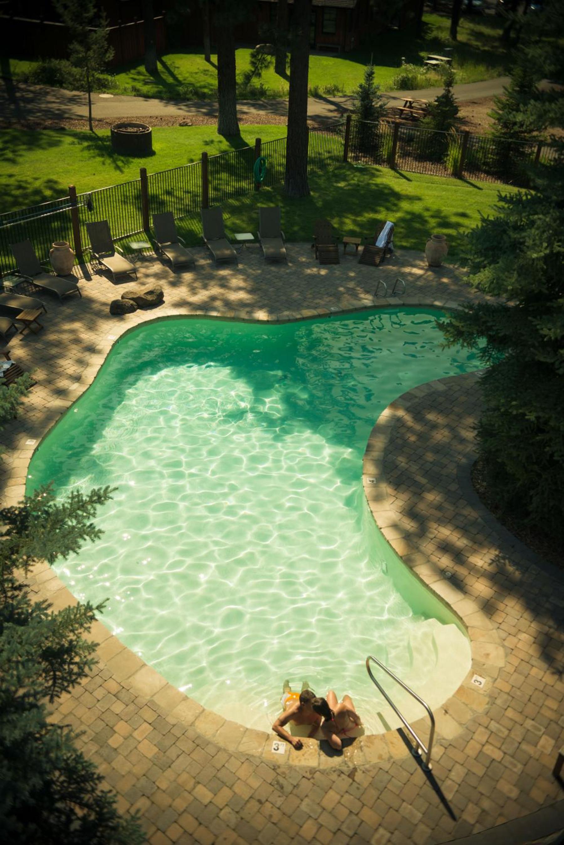 FivePine Lodge